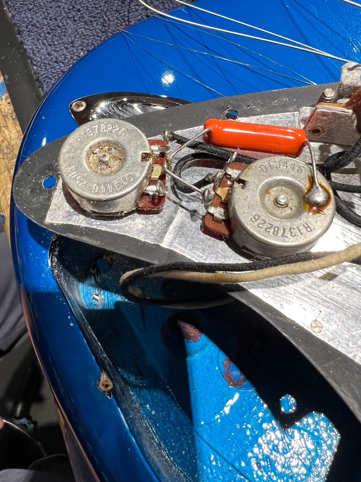 Fender American Vintage '57 Stratocaster Lake Placid Blue 1983 Electric Guitars / Solid Body