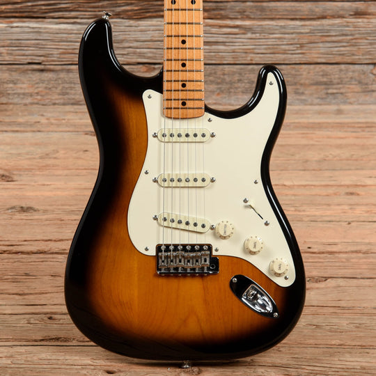 Fender American Vintage '57 Stratocaster Sunburst Electric Guitars / Solid Body
