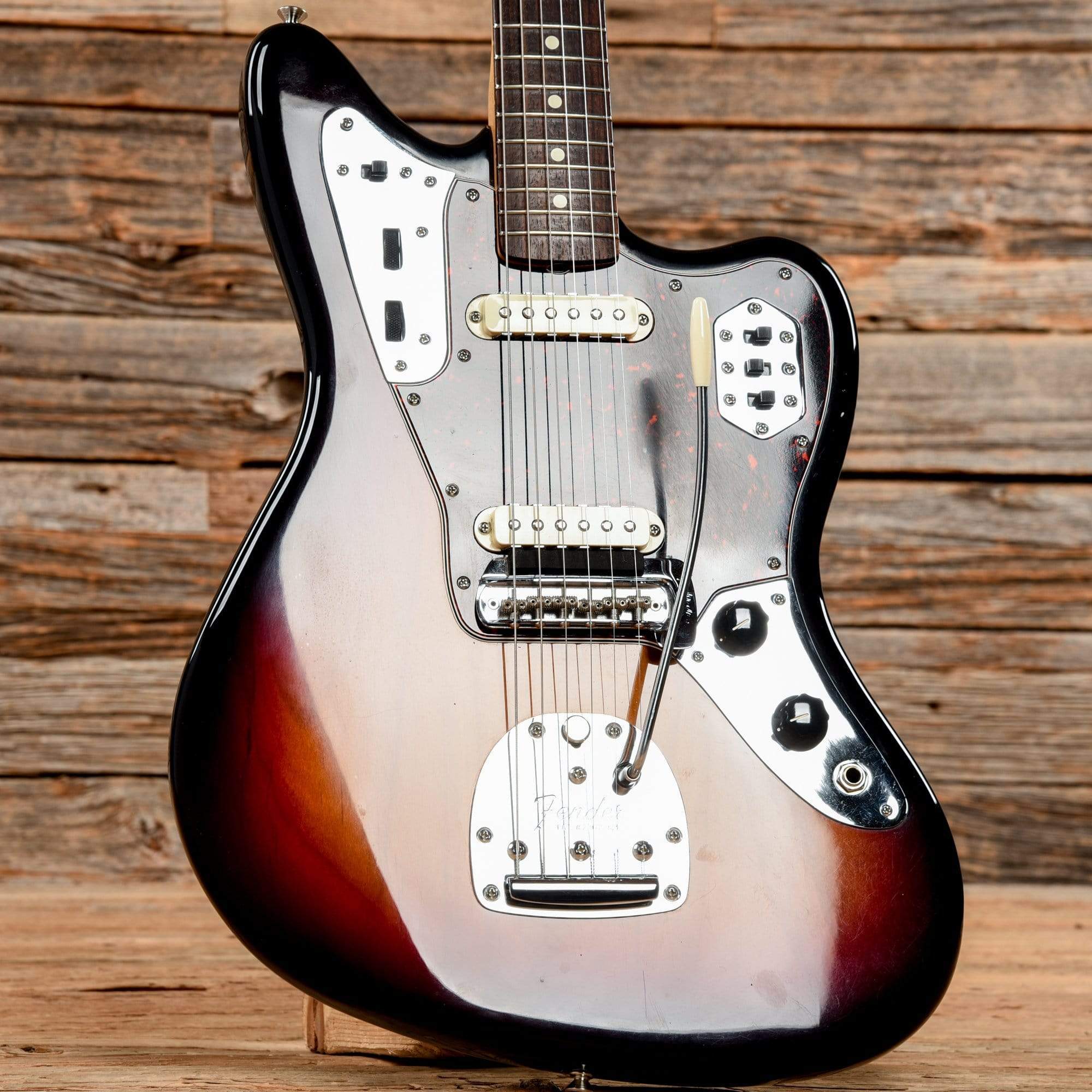 Fender American Vintage '62 Jaguar Sunburst 2002 Electric Guitars / Solid Body