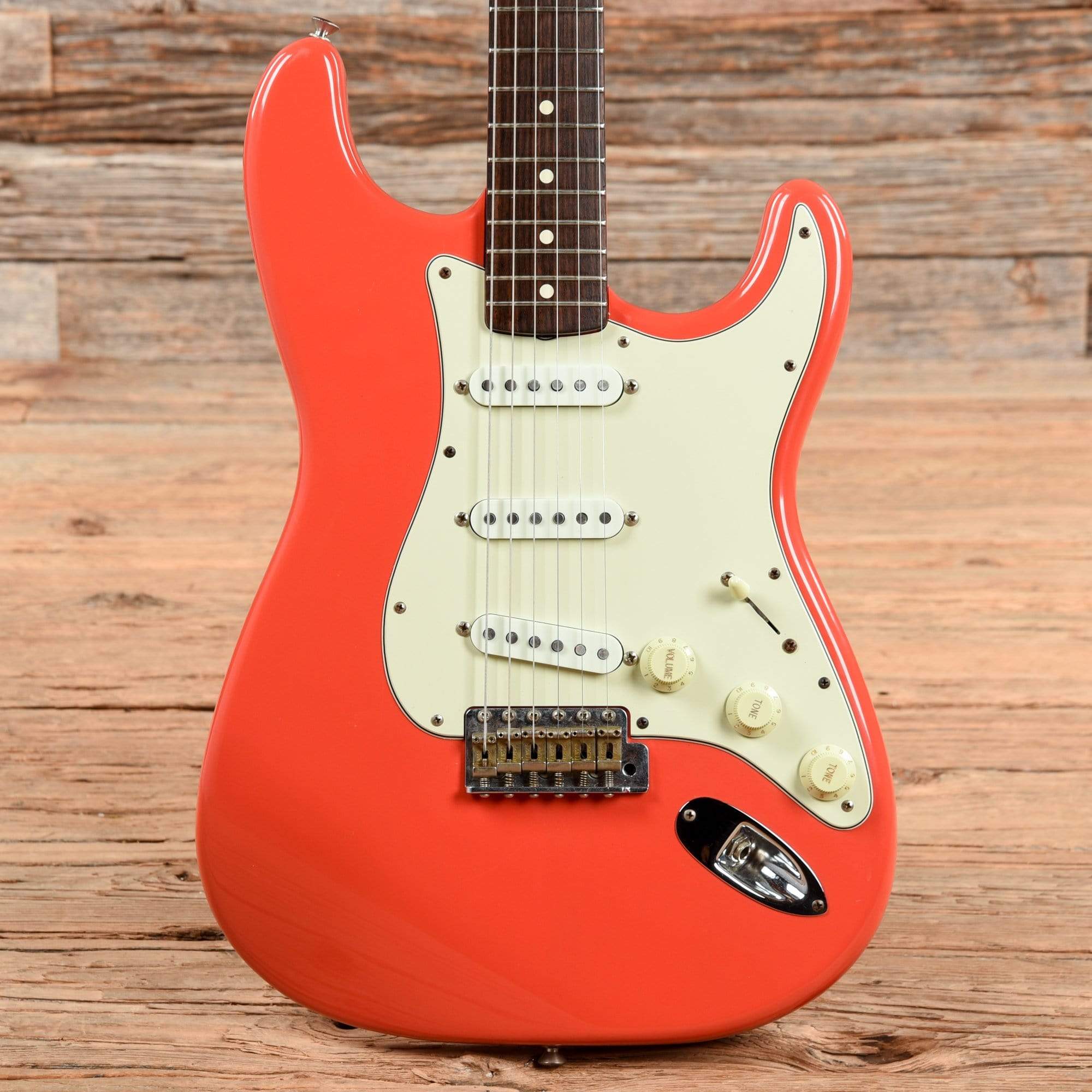 Fender American Vintage '62 Stratocaster Fiesta Red – Chicago Music