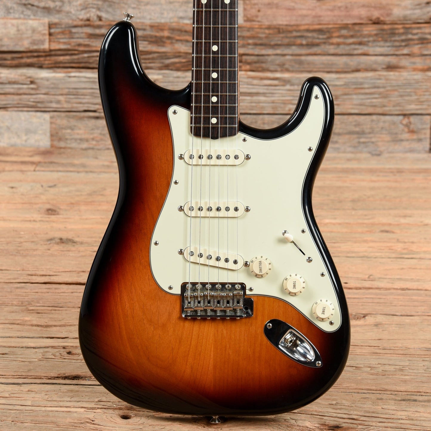 Fender American Vintage '62 Stratocaster Sunburst 1999 Electric Guitars / Solid Body