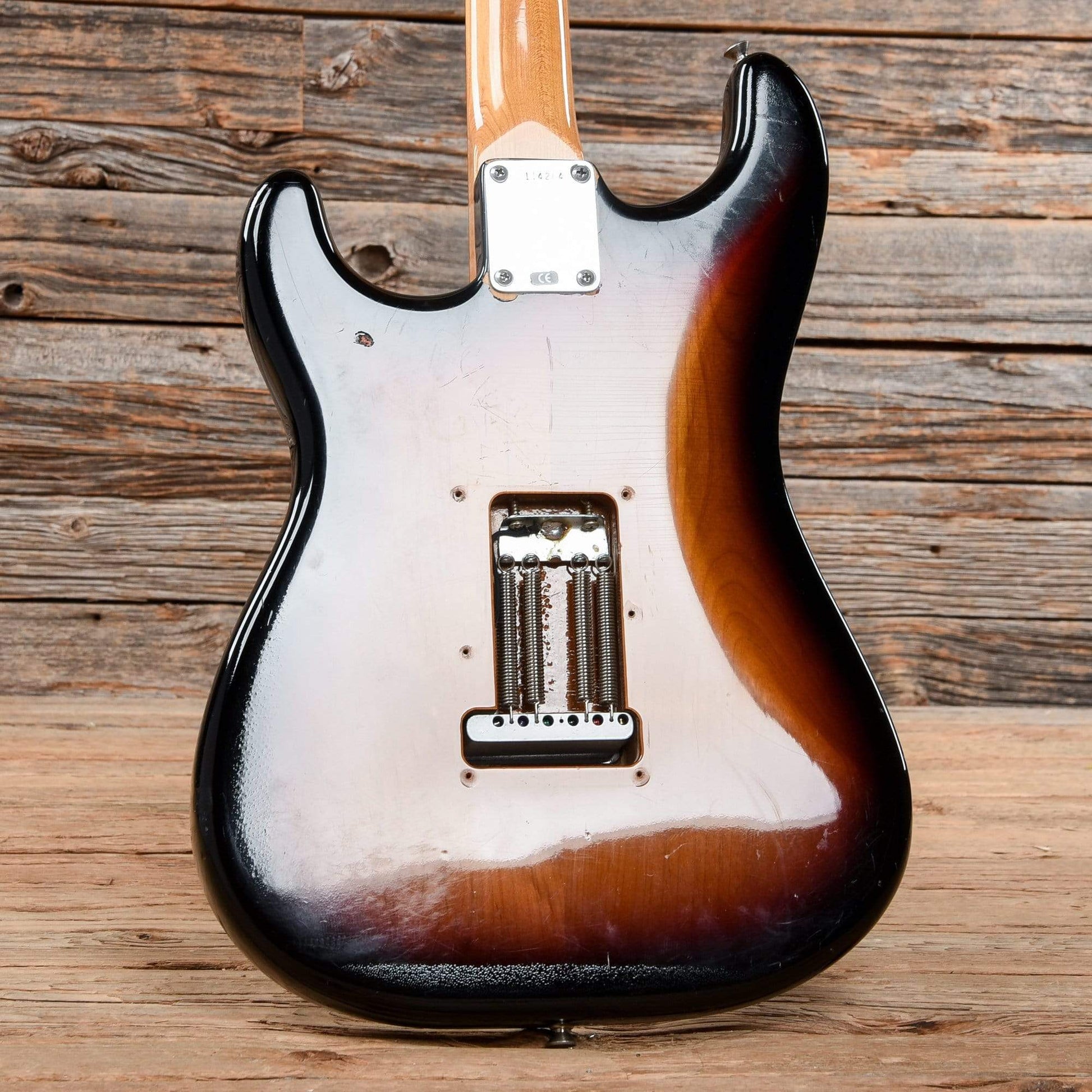 Fender American Vintage '62 Stratocaster Sunburst 2000 Electric Guitars / Solid Body