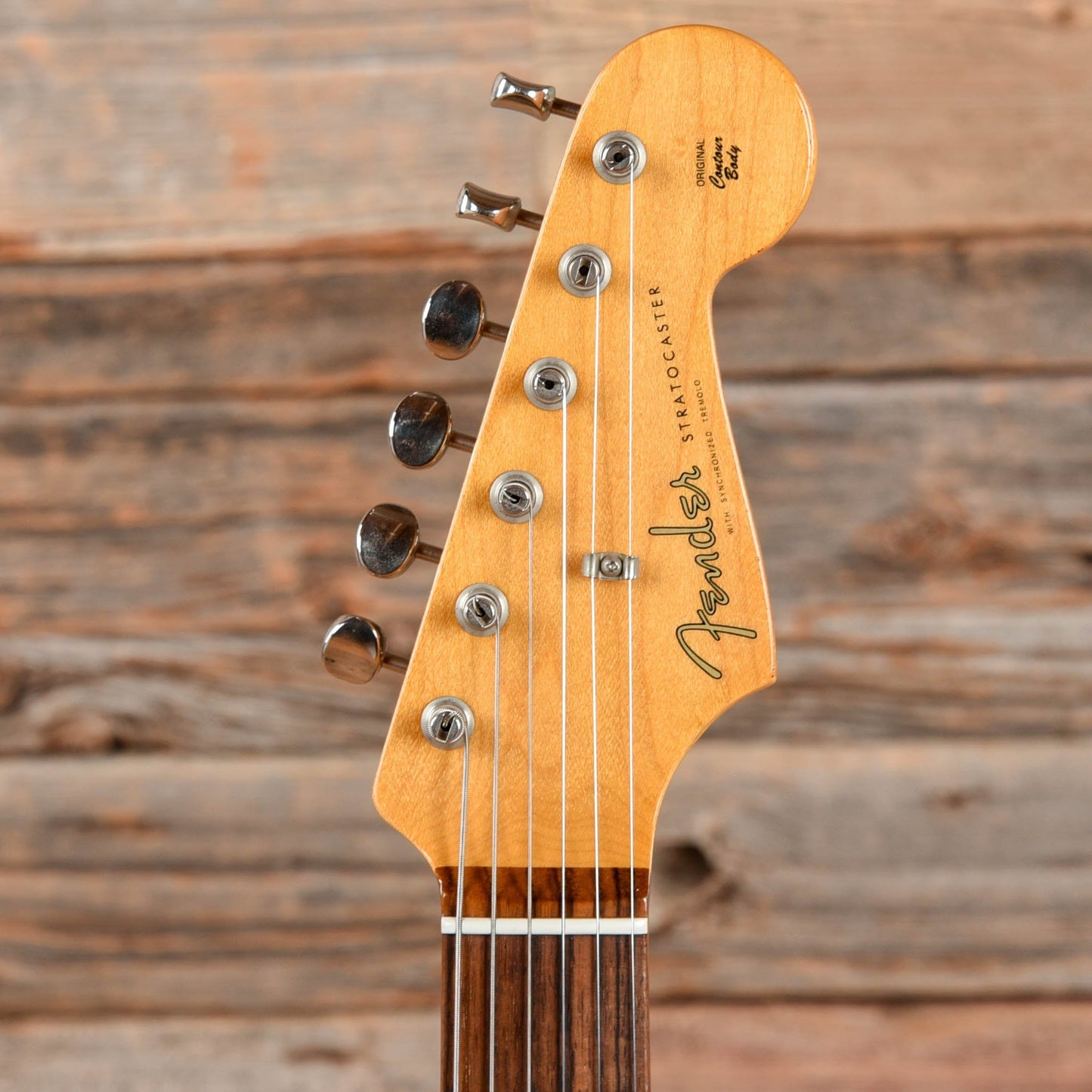Fender American Vintage '62 Stratocaster Sunburst 2012 Electric Guitars / Solid Body
