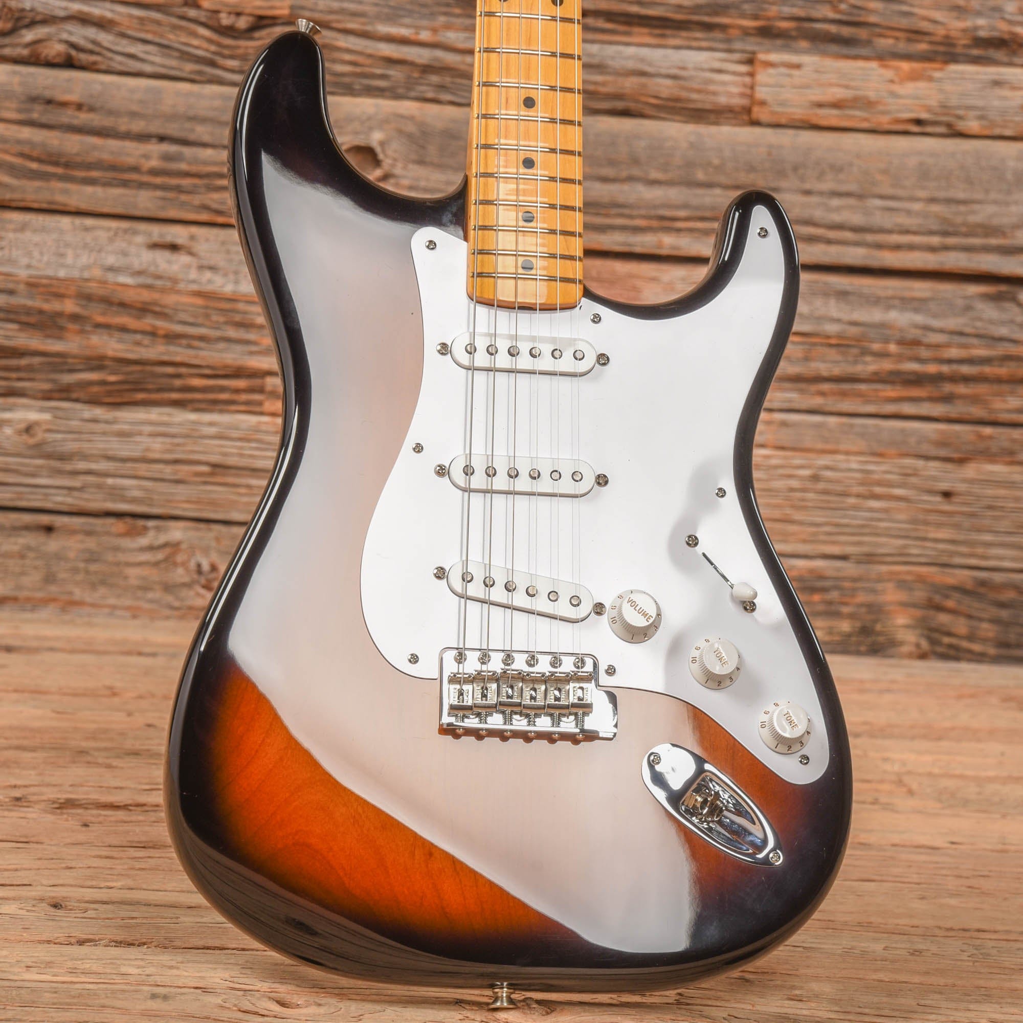 Fender American Vintage II 57 Stratocaster Two-color sunburst 2022 Electric Guitars / Solid Body