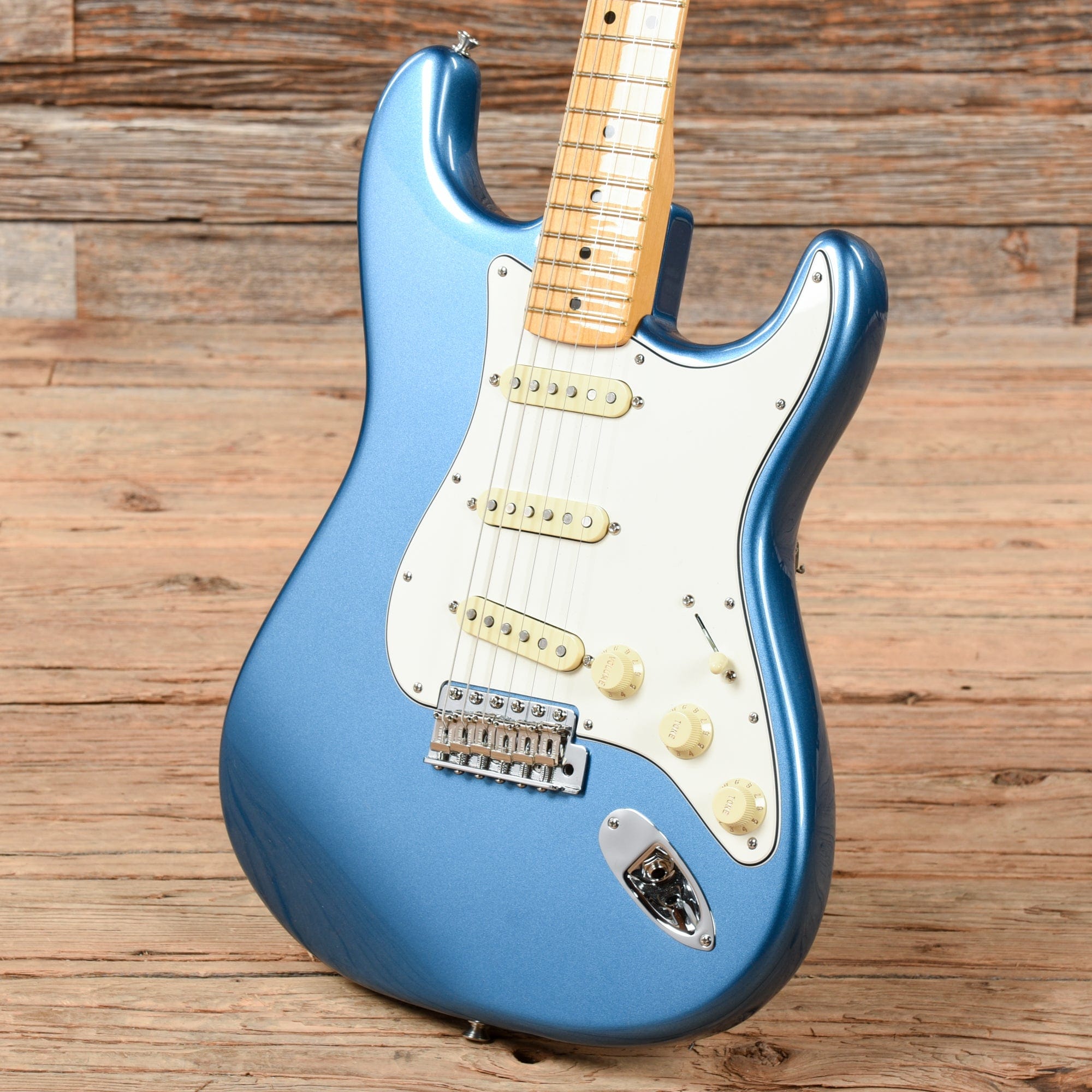 Fender American Vintage II '73 Stratocaster Lake Placid Blue Electric Guitars / Solid Body