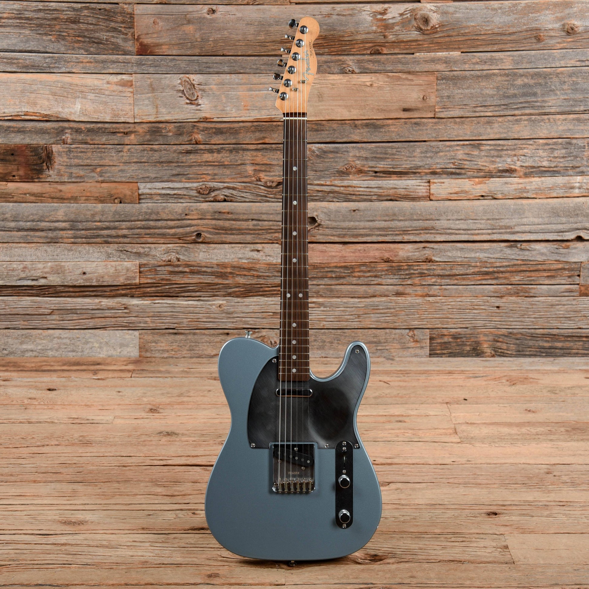 Fender Artist Chrissie Hynde Signature Telecaster Ice Blue Metallic Electric Guitars / Solid Body