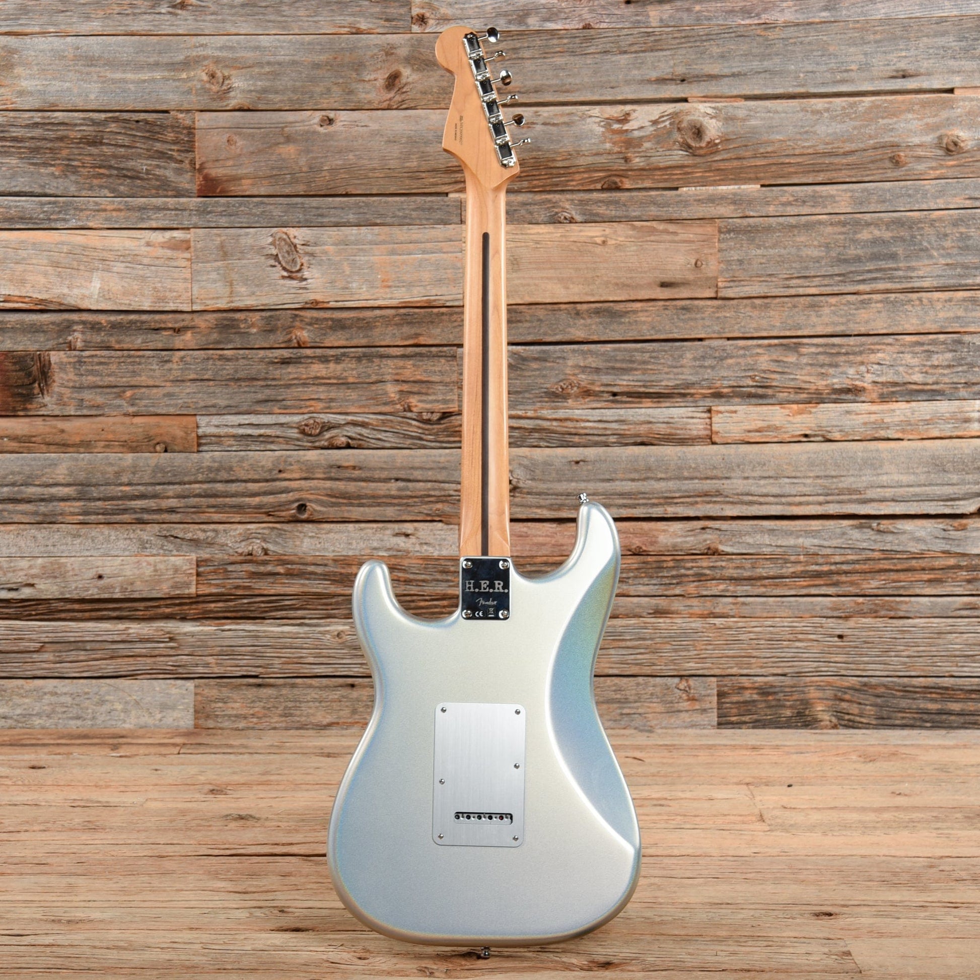 Fender Artist H.E.R. Stratocaster Chrome Glow 2020 Electric Guitars / Solid Body