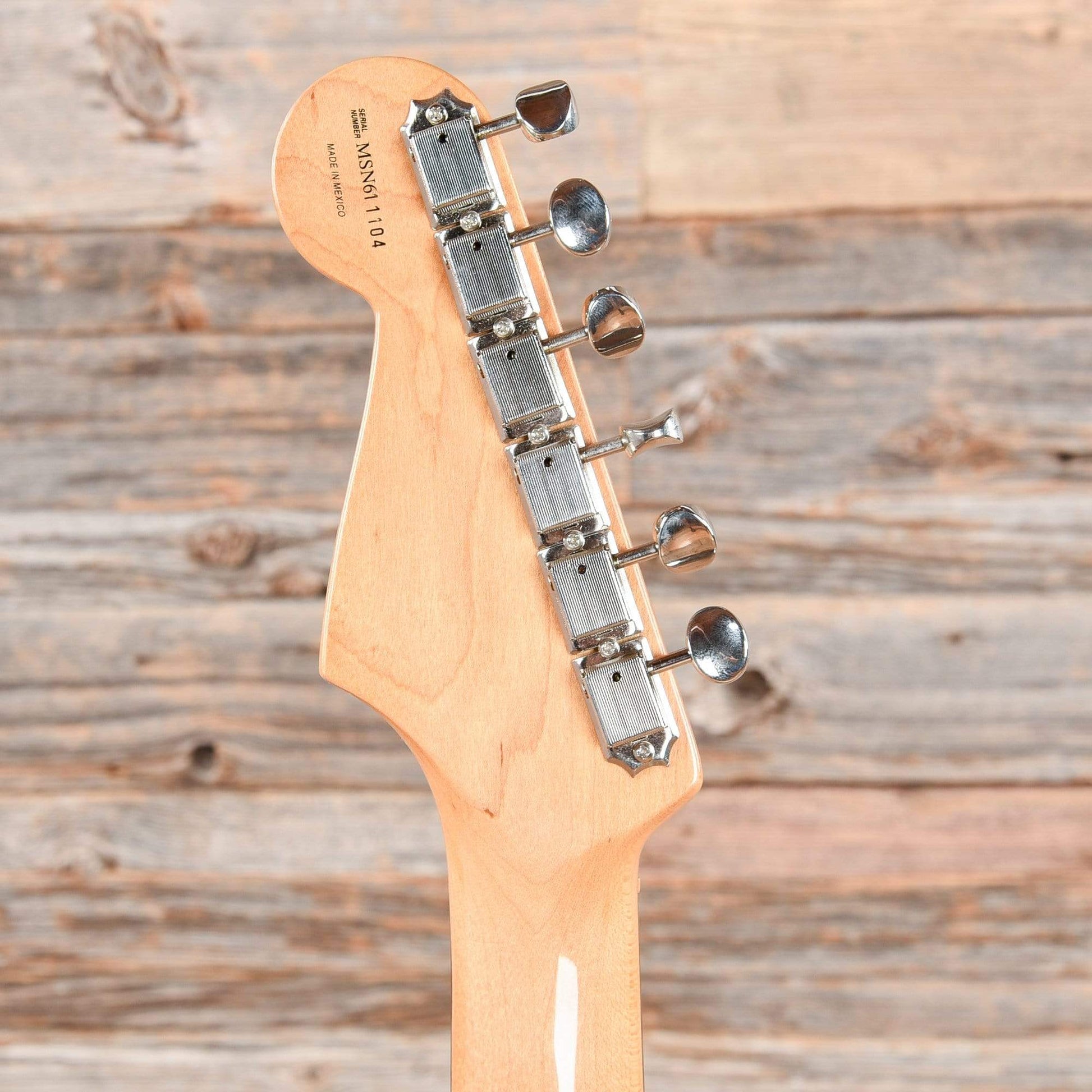 Fender Artist Series Robert Cray Stratocaster Inca Silver 2003 Electric Guitars / Solid Body