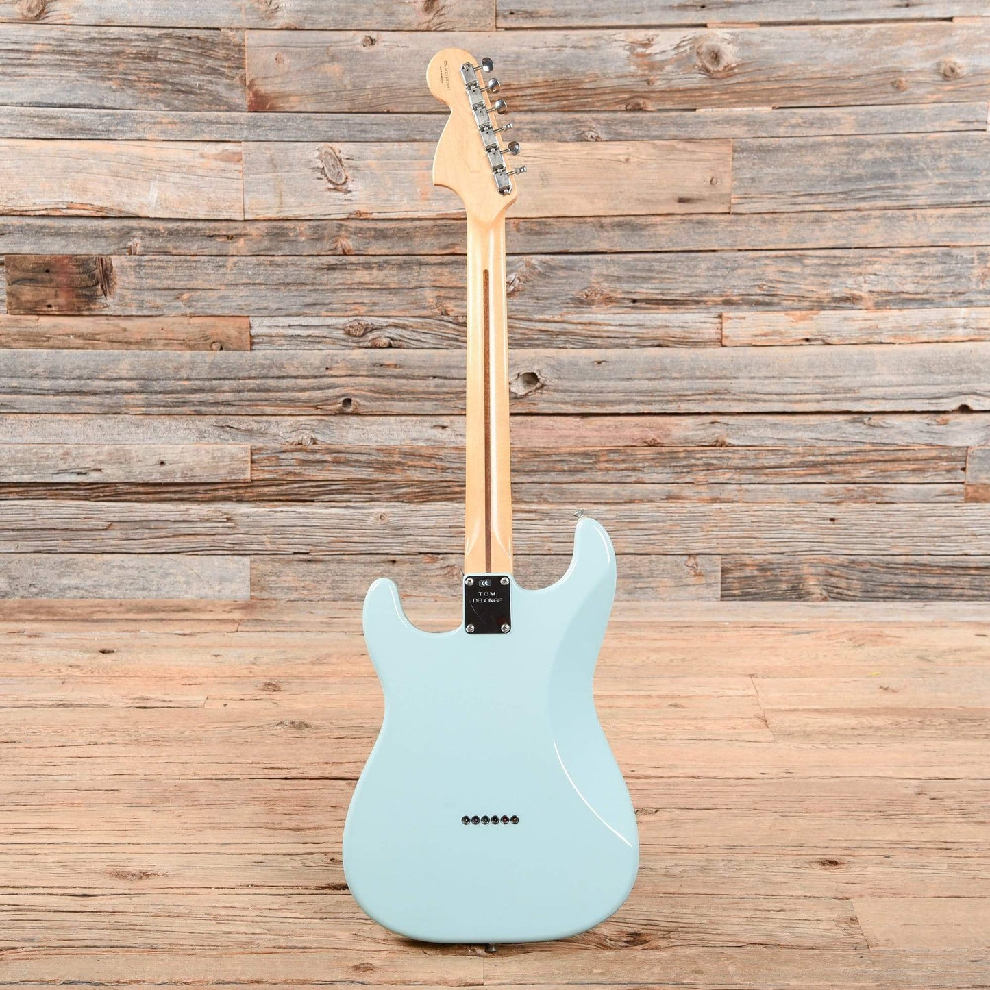 Fender Artist Series Tom Delonge Stratocaster Daphne Blue 2002 Electric Guitars / Solid Body
