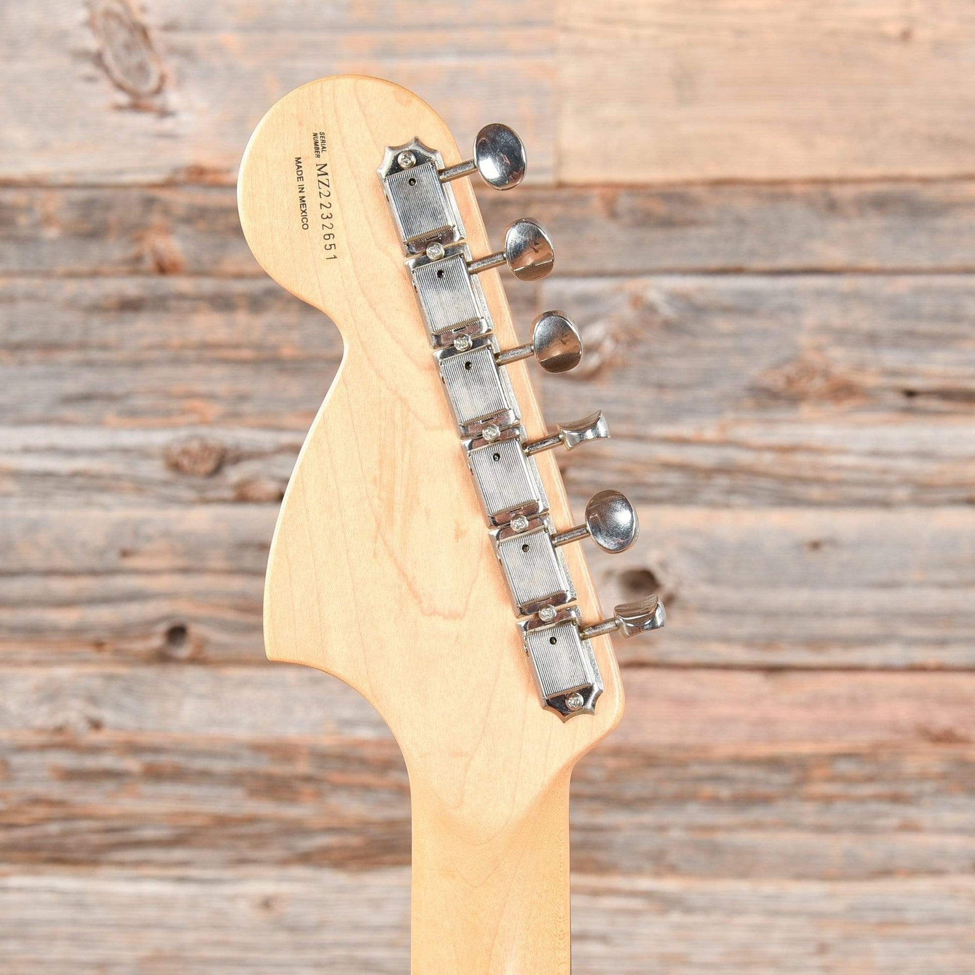 Fender Artist Series Tom Delonge Stratocaster Daphne Blue 2002 Electric Guitars / Solid Body