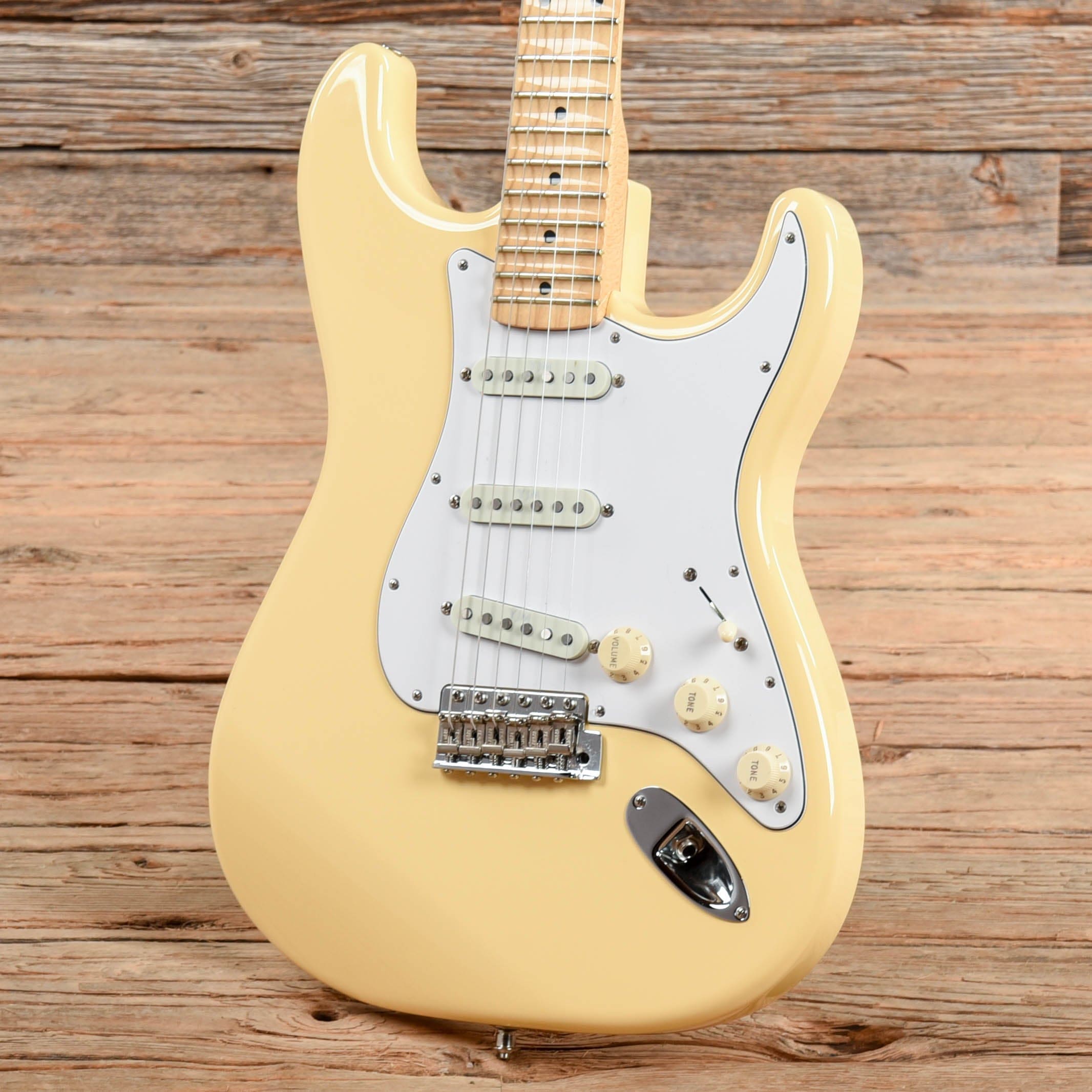 Fender Artist Series Yngwie Malmsteen Signature Stratocaster Vintage White 2013 Electric Guitars / Solid Body
