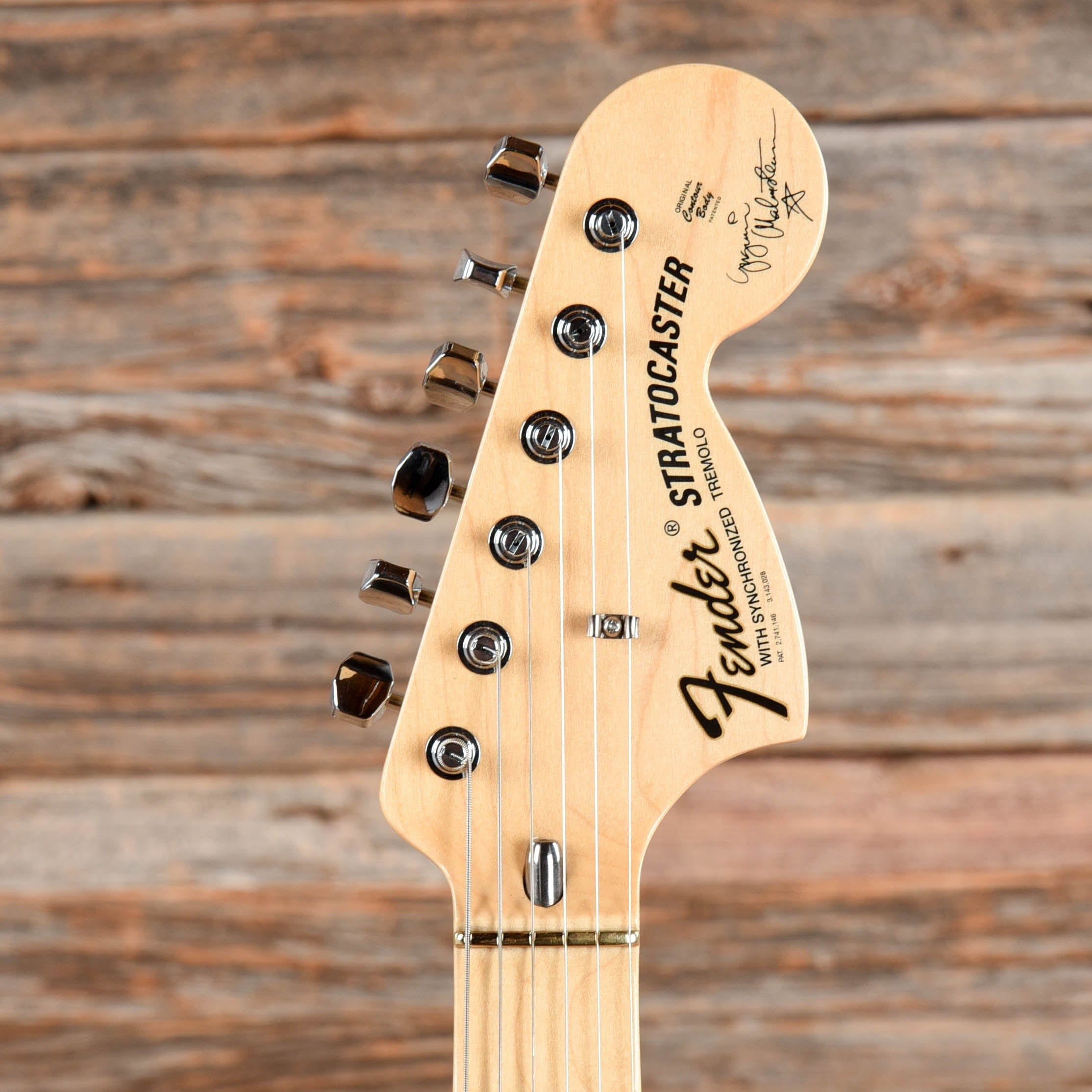 Fender Artist Series Yngwie Malmsteen Signature Stratocaster Vintage White 2013 Electric Guitars / Solid Body