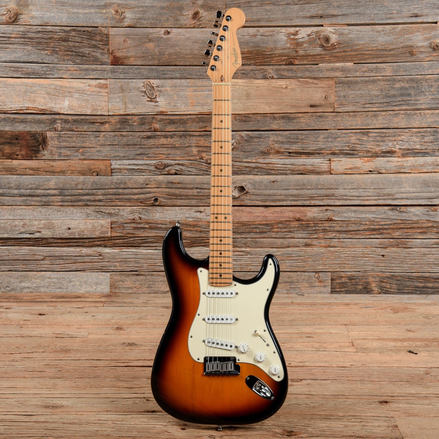 Fender Big Apple Stratocaster Sunburst 1997 Electric Guitars / Solid Body