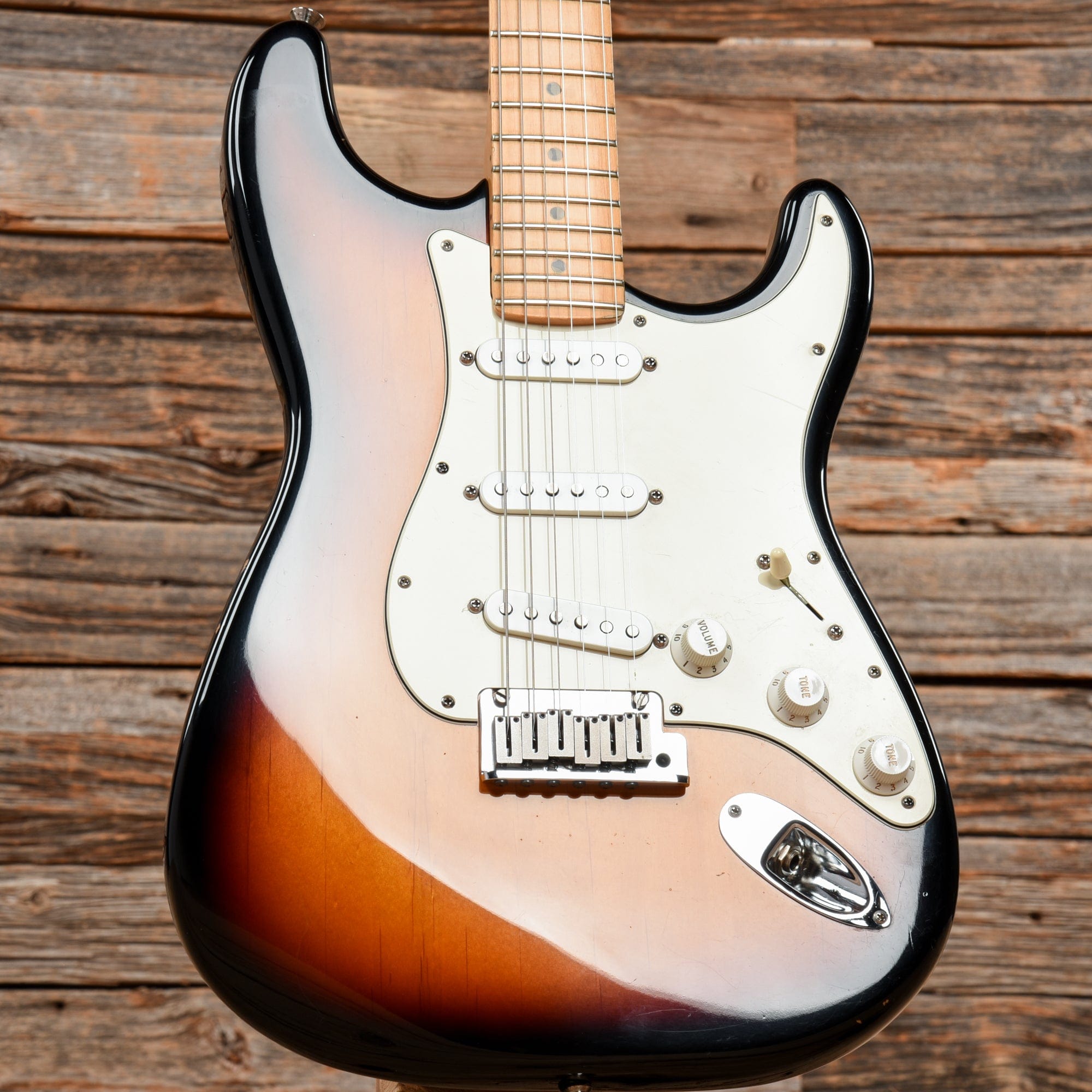Fender Big Apple Stratocaster Sunburst 1997 Electric Guitars / Solid Body