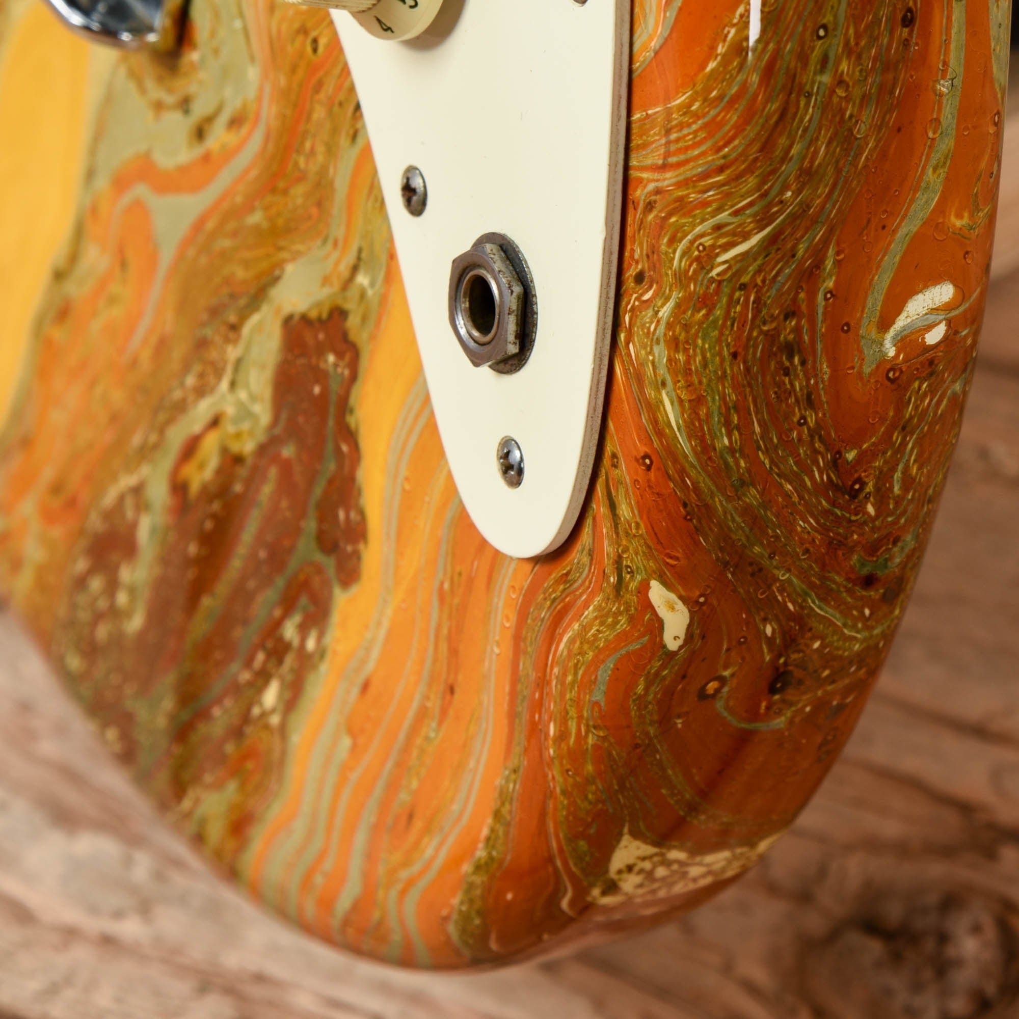 Fender Bowling Ball Stratocaster Gold 1983 Electric Guitars / Solid Body