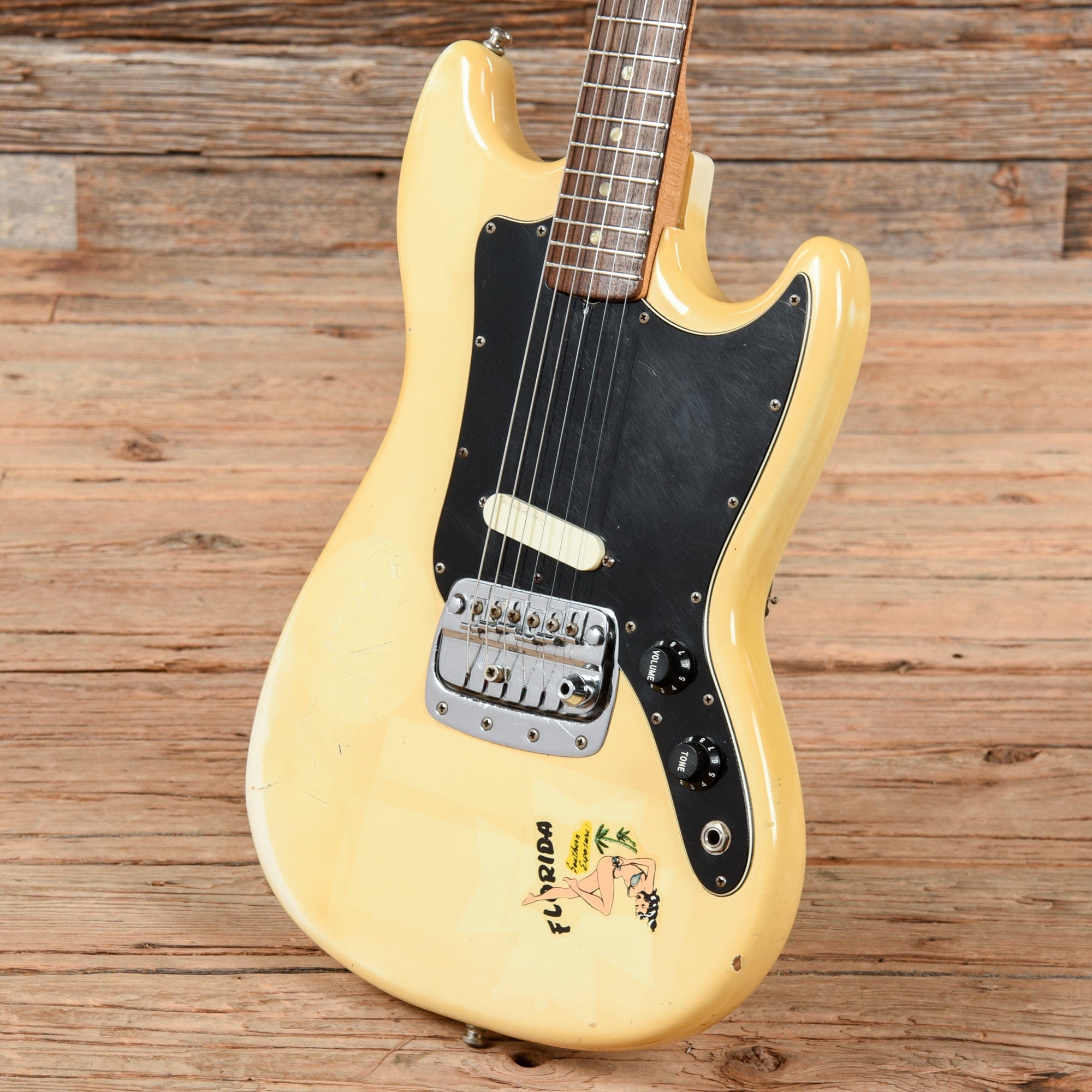 Fender Bronco Olympic White 1978 Electric Guitars / Solid Body