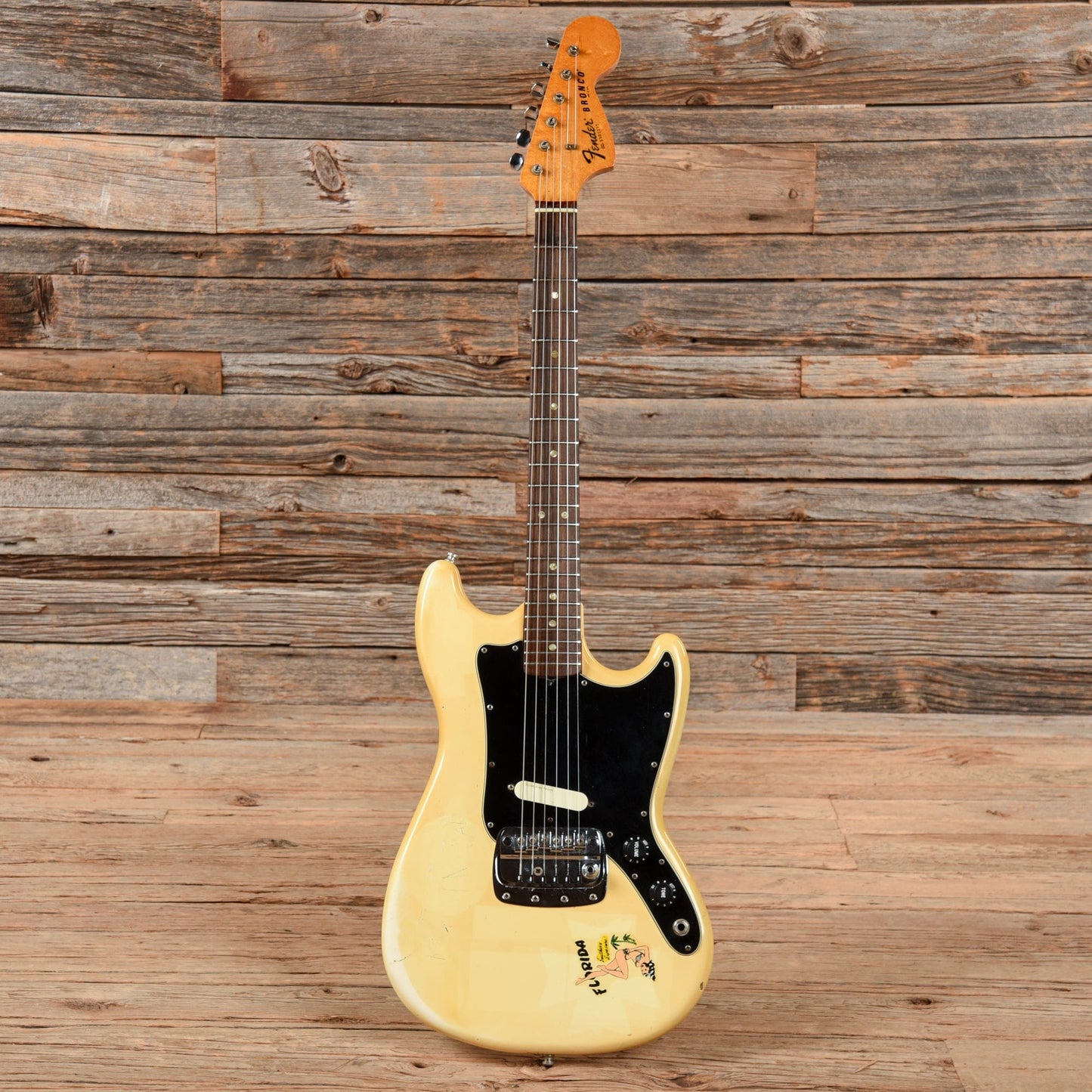 Fender Bronco Olympic White 1978 Electric Guitars / Solid Body