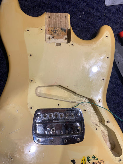 Fender Bronco Olympic White 1978 Electric Guitars / Solid Body