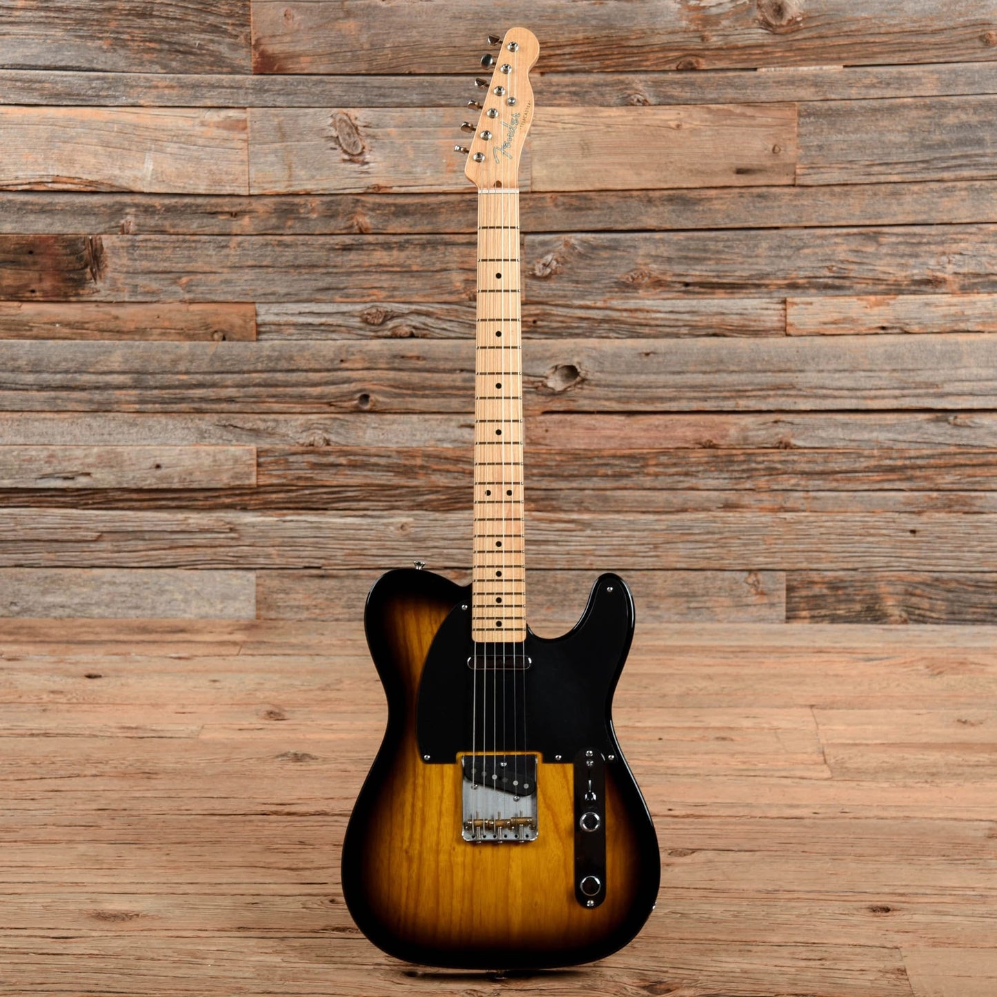 Fender Classic Player Baja Telecaster 2-Color Sunburst 2014 Electric Guitars / Solid Body