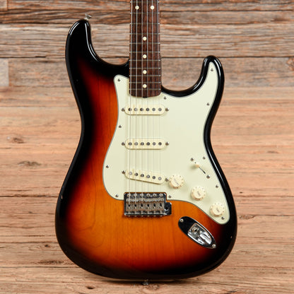 Fender Classic Series '60s Stratocaster Lacquer 3-Color Sunburst 2013 Electric Guitars / Solid Body