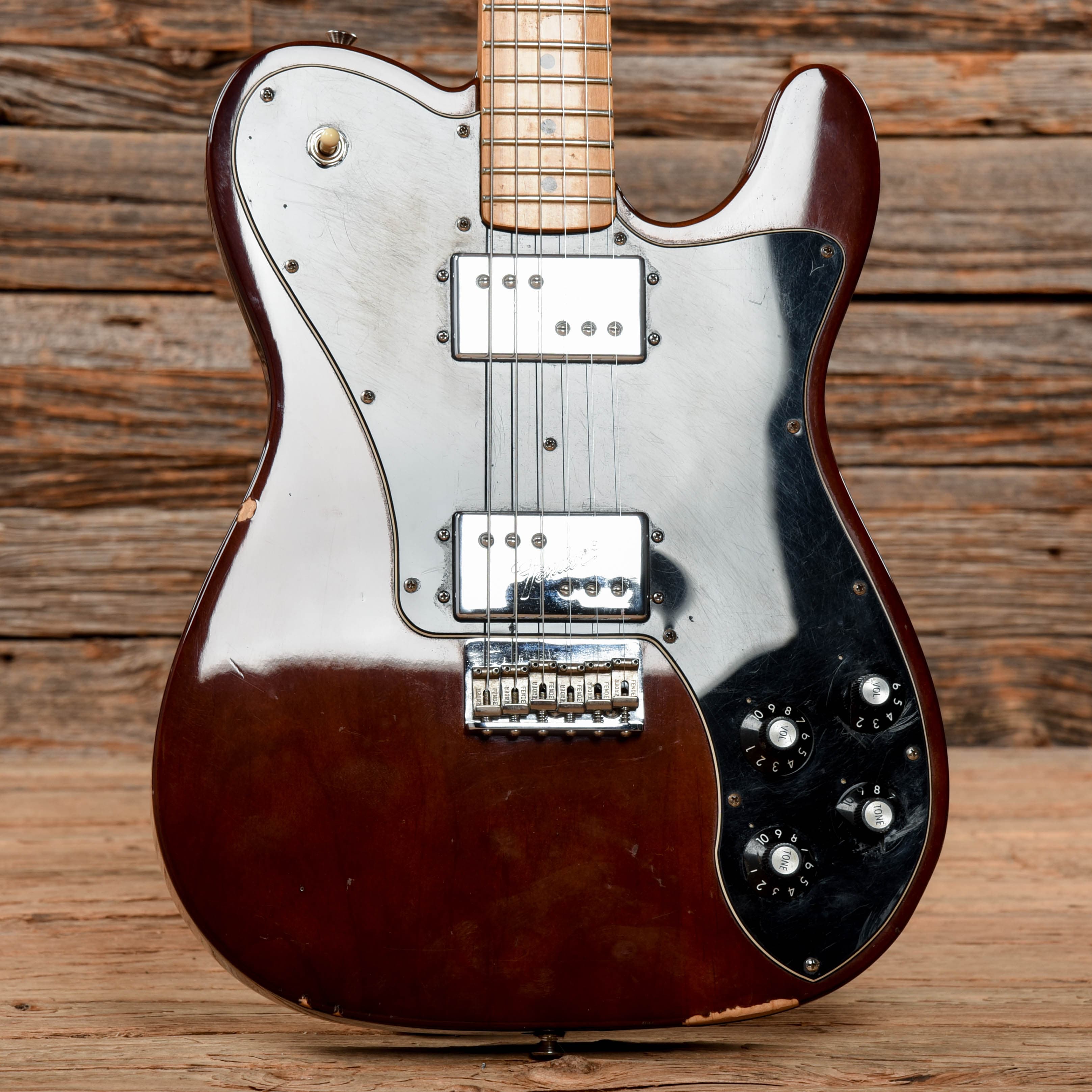 Fender Classic Series '72 Telecaster Deluxe Walnut 2004 – Chicago
