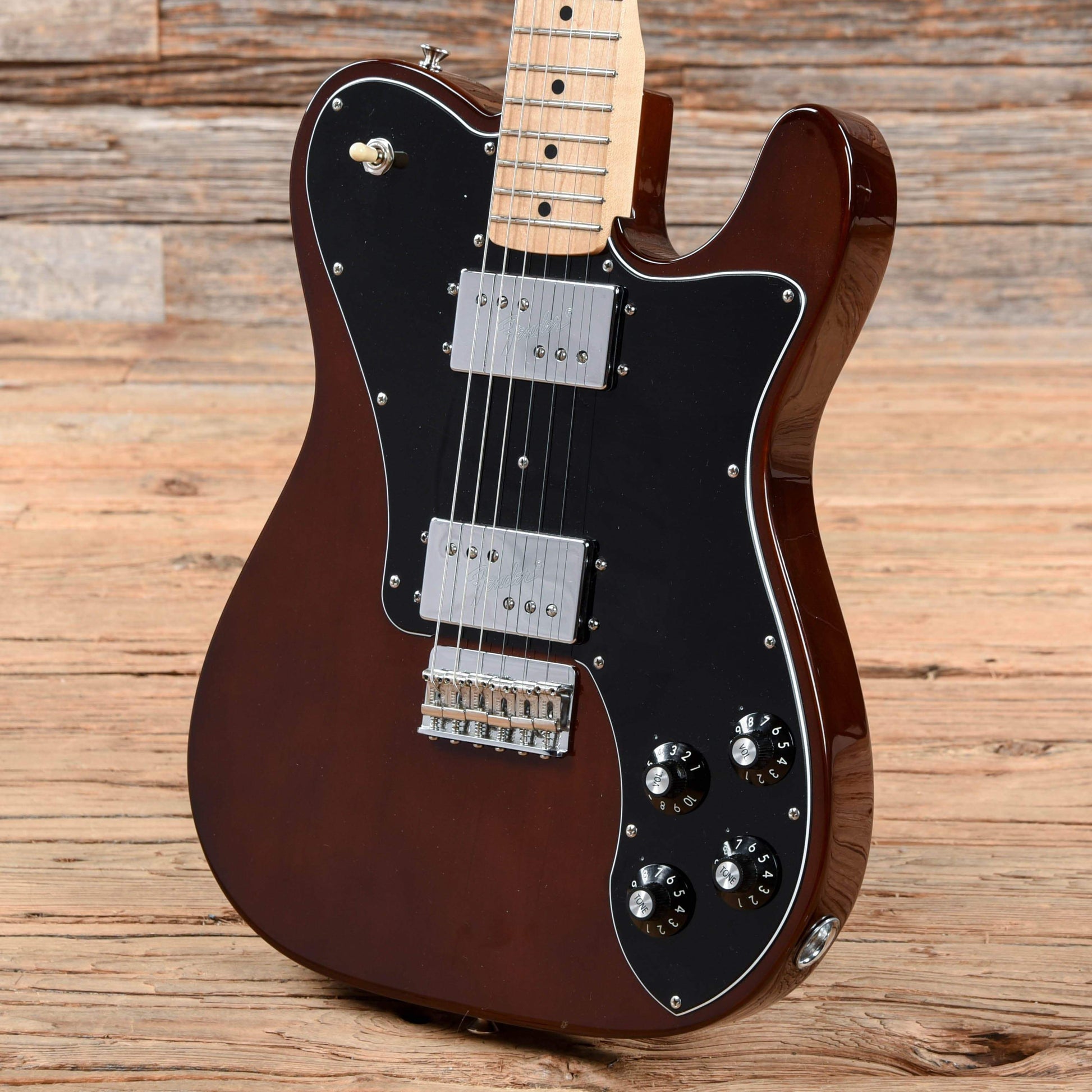 Fender Classic Series '72 Telecaster Deluxe Walnut 2016 Electric Guitars / Solid Body