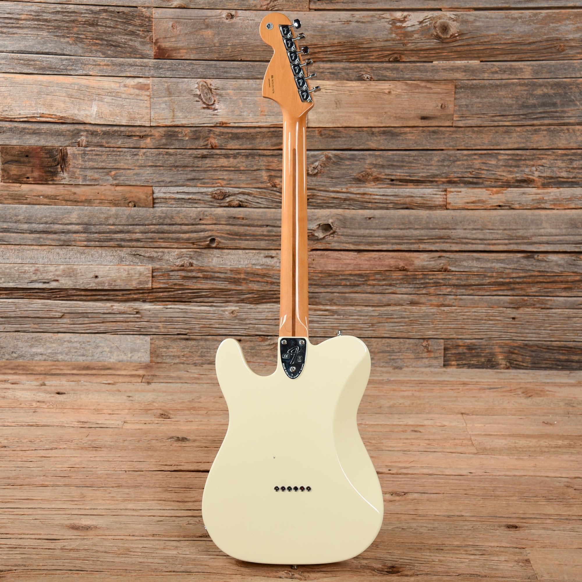 Fender Classic Series Telecaster Deluxe Arctic White 2006 Electric Guitars / Solid Body