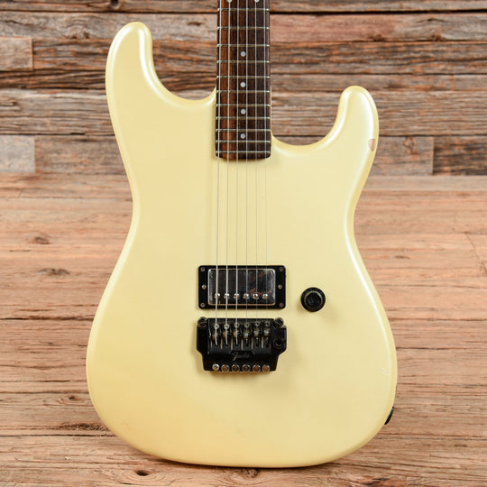 Fender Contemporary Stratocaster Pearl White 1986 Electric Guitars / Solid Body