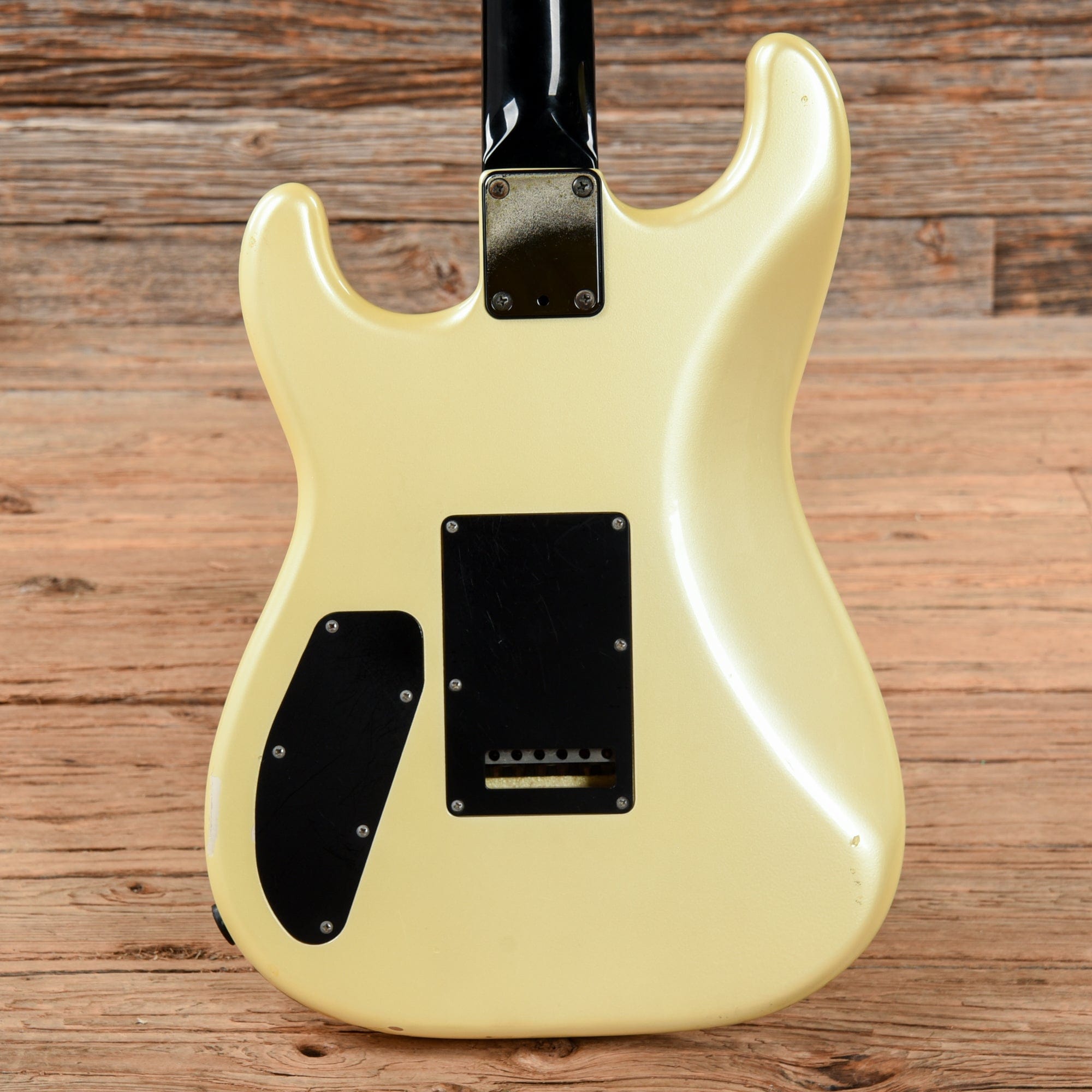 Fender Contemporary Stratocaster Pearl White 1986 Electric Guitars / Solid Body