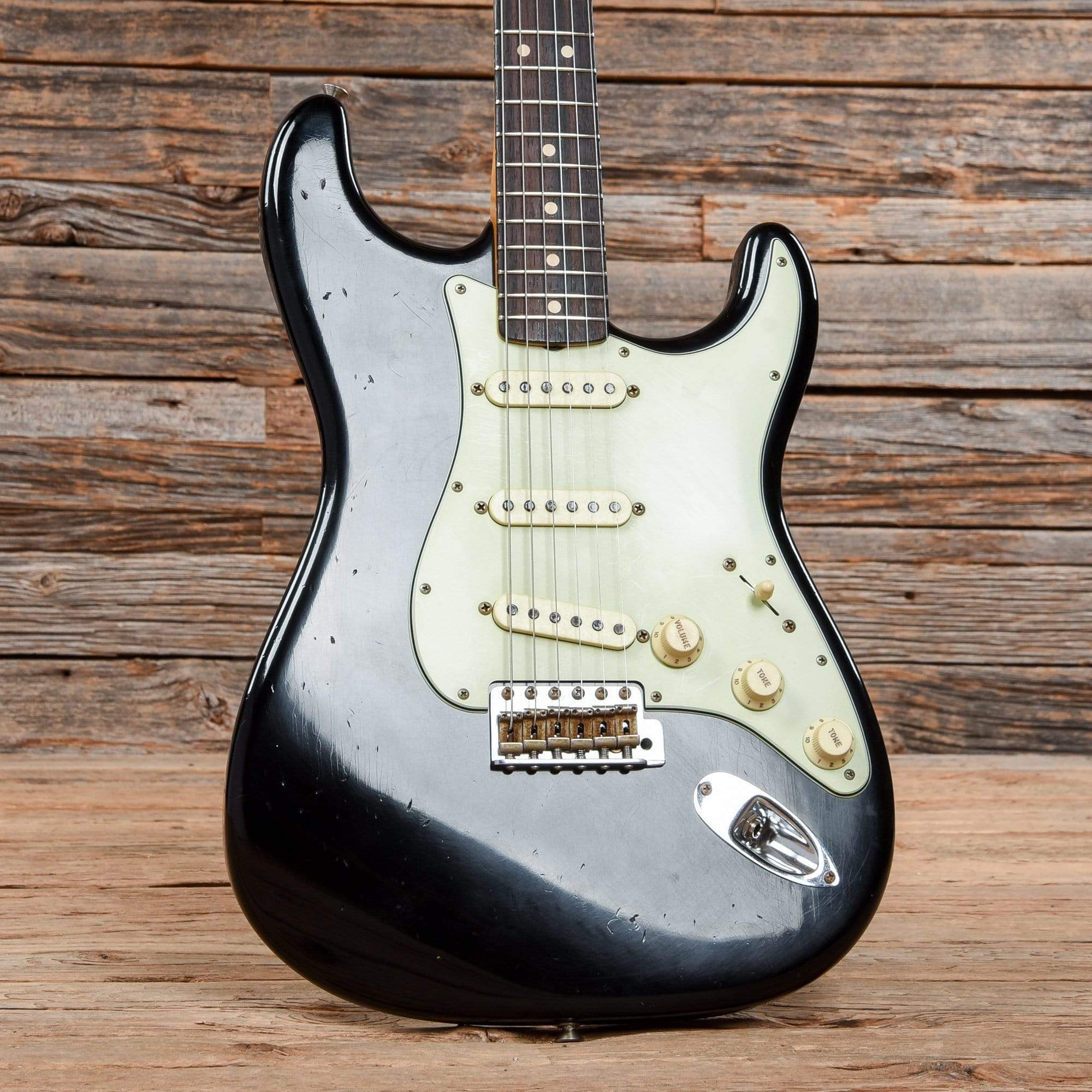 Fender CS 1963 Stratocaster Journeyman Relic Black 2017 Electric Guitars / Solid Body