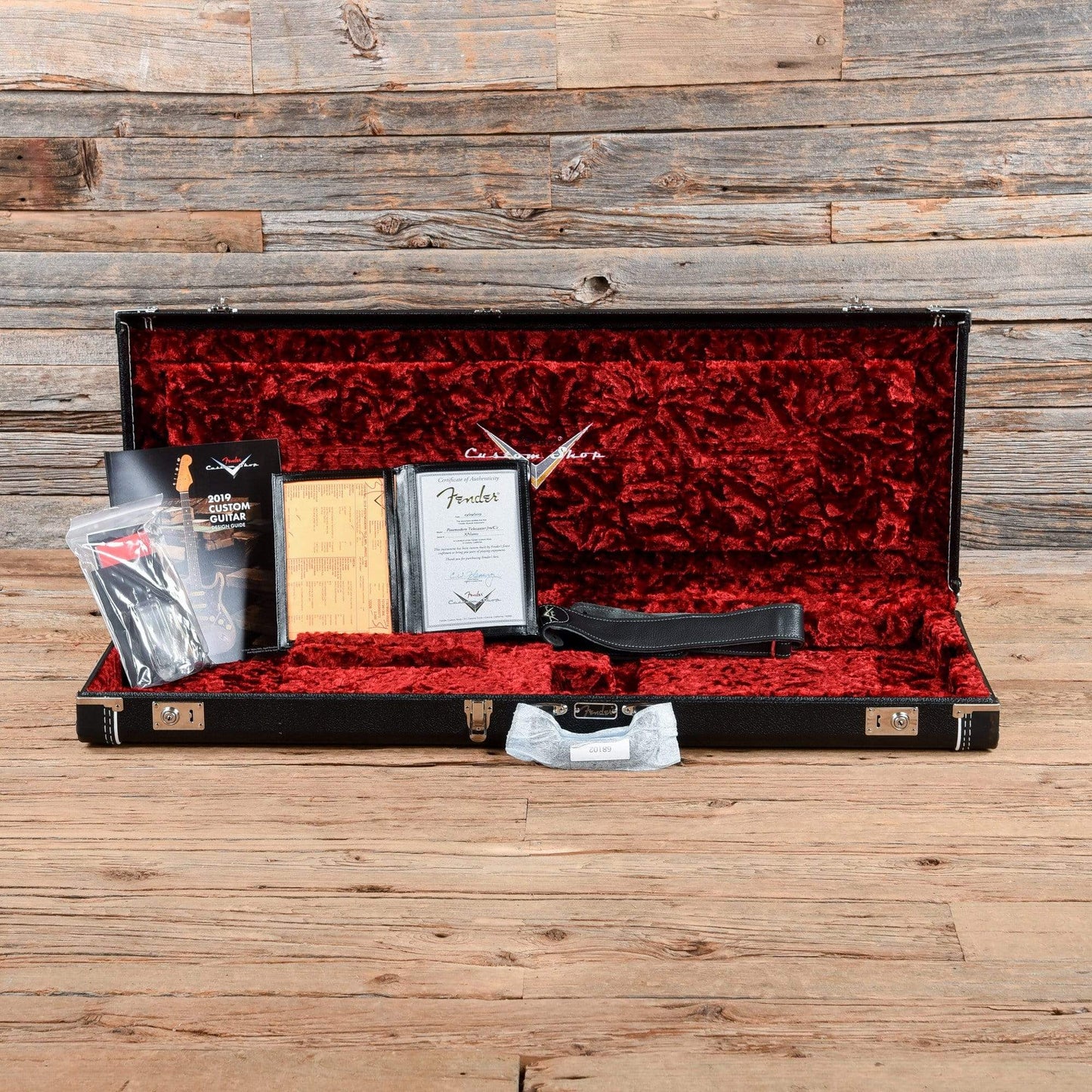 Fender CS Postmodern Telecaster Journeyman Relic Dirty White Blonde 2019 Electric Guitars / Solid Body