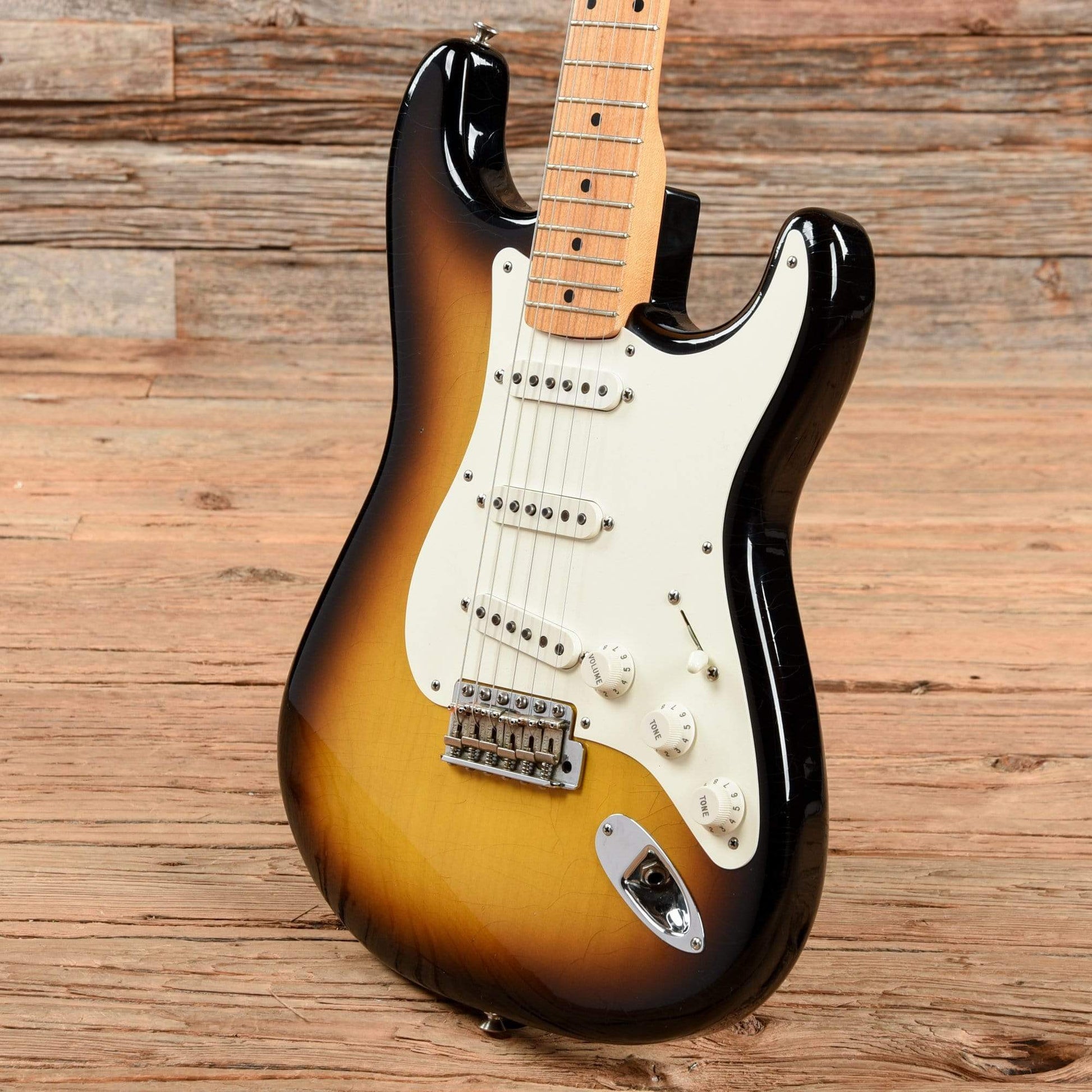 Fender Custom Shop 1956 Stratocaster Closet Classic Sunburst 2001 Electric Guitars / Solid Body