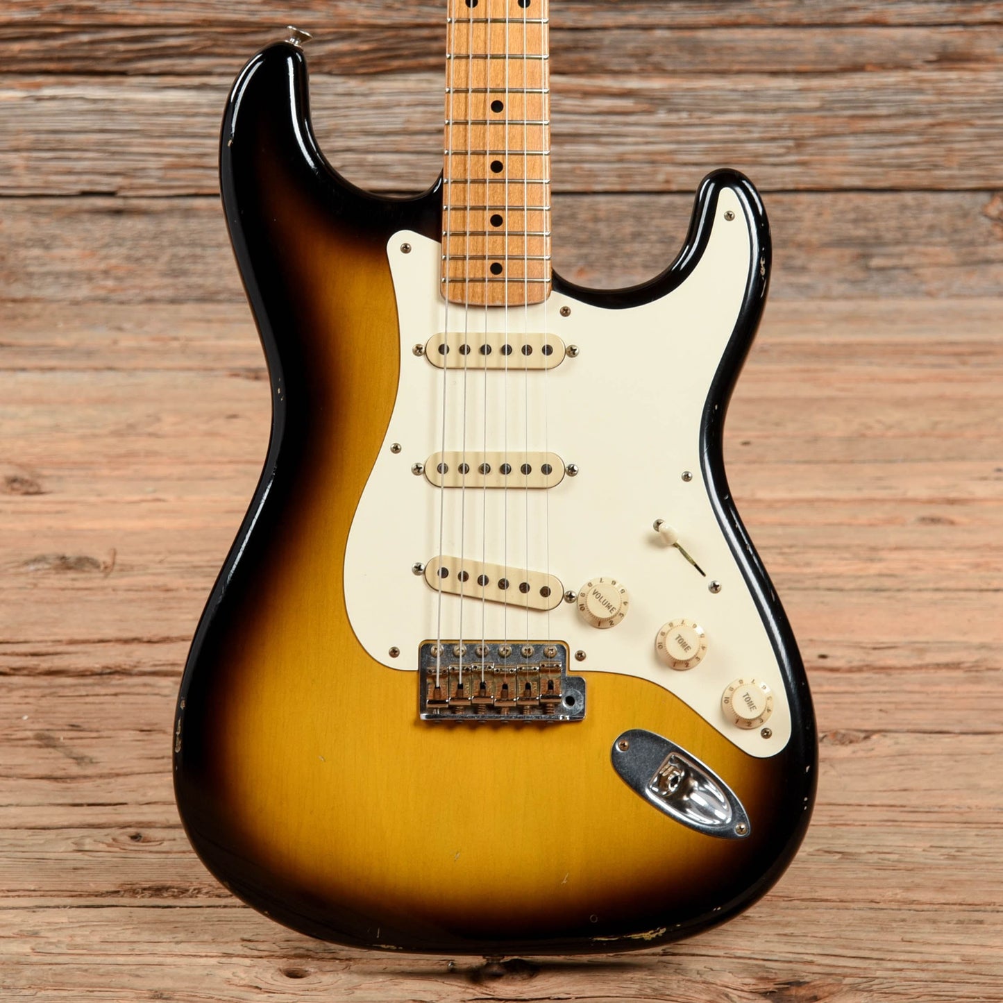Fender Custom Shop 1956 Stratocaster Reissue Relic 2-Color Sunburst 2006 Electric Guitars / Solid Body
