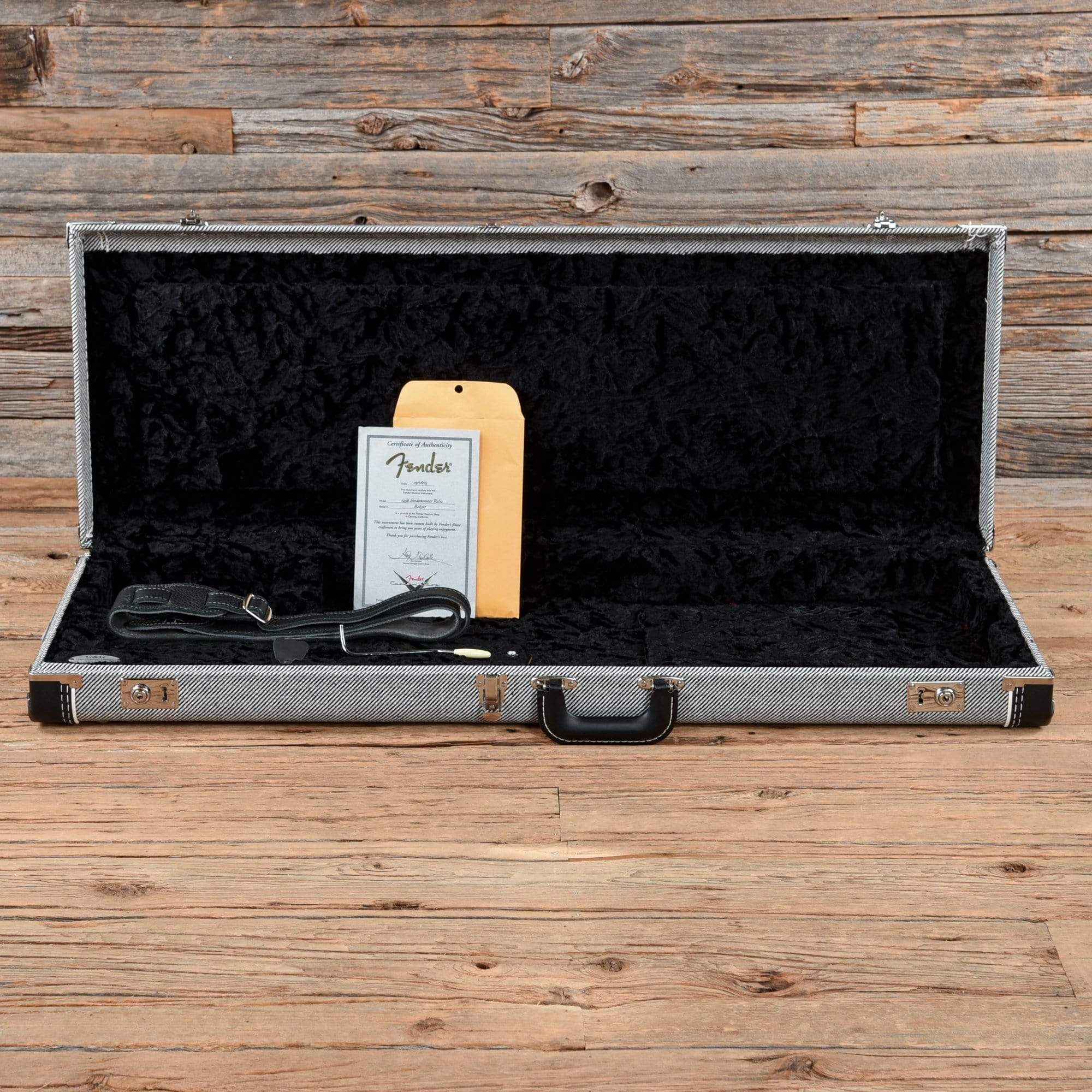 Fender Custom Shop 1956 Stratocaster Relic Black 2003 Electric Guitars / Solid Body