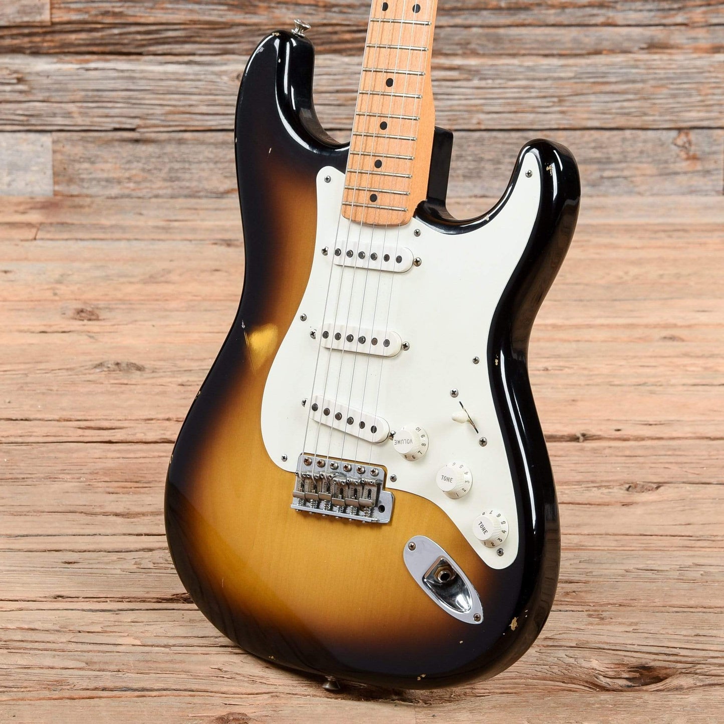 Fender Custom Shop 1956 Stratocaster Relic Sunburst 2005 Electric Guitars / Solid Body