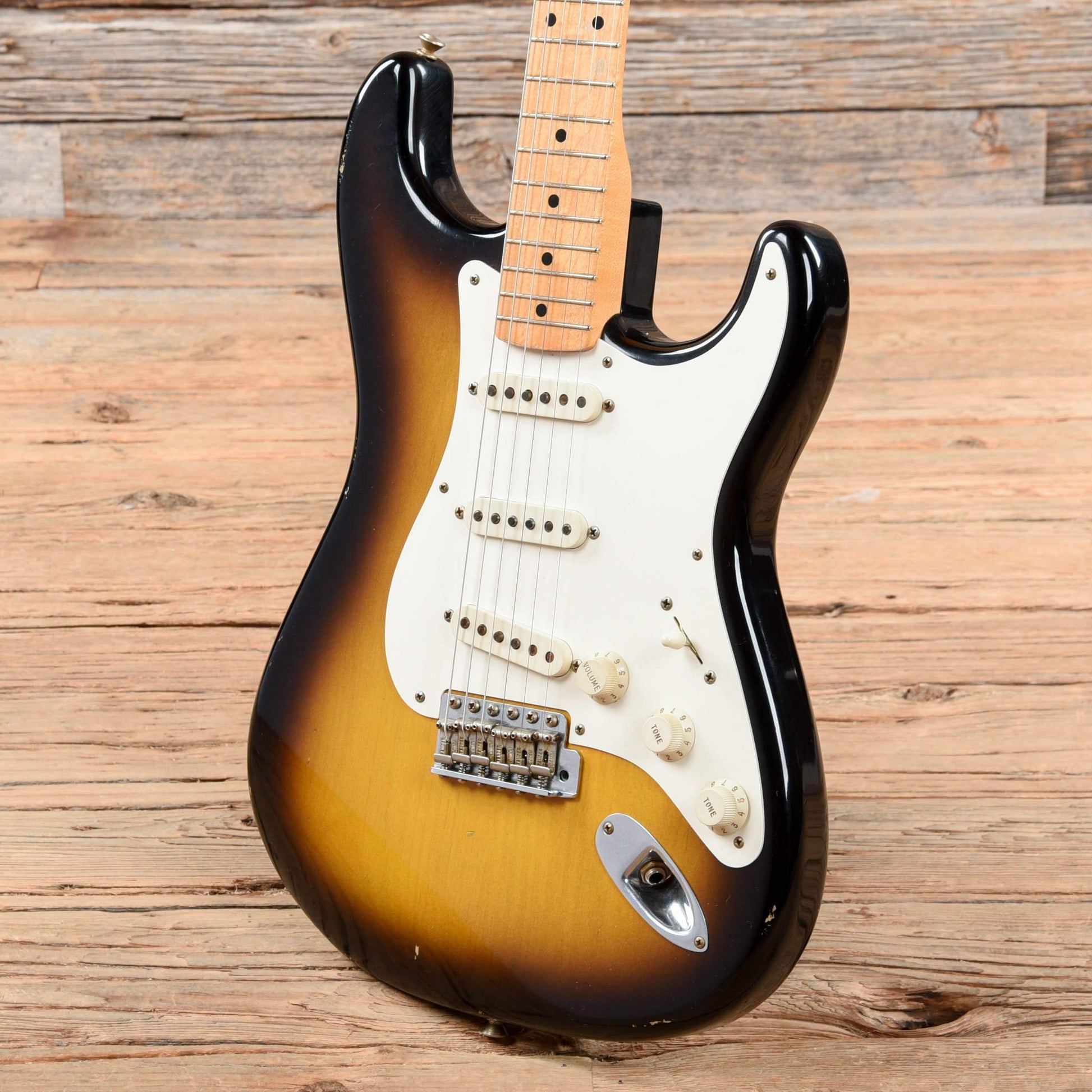 Fender Custom Shop 1956 Stratocaster Relic Sunburst 2006 Electric Guitars / Solid Body