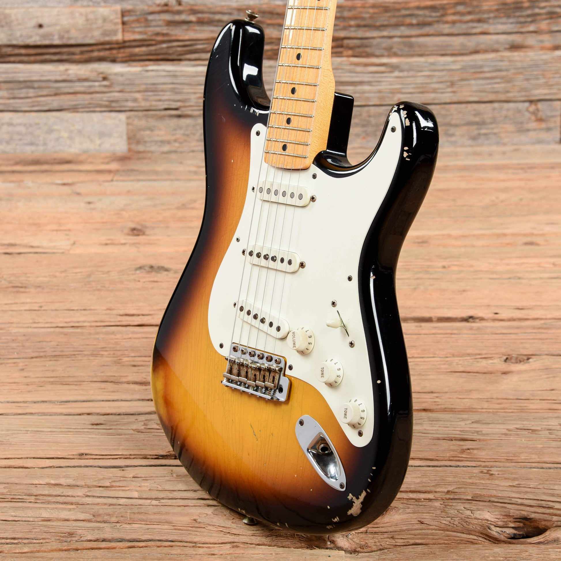Fender Custom Shop 1956 Stratocaster Relic Sunburst 2009 Electric Guitars / Solid Body