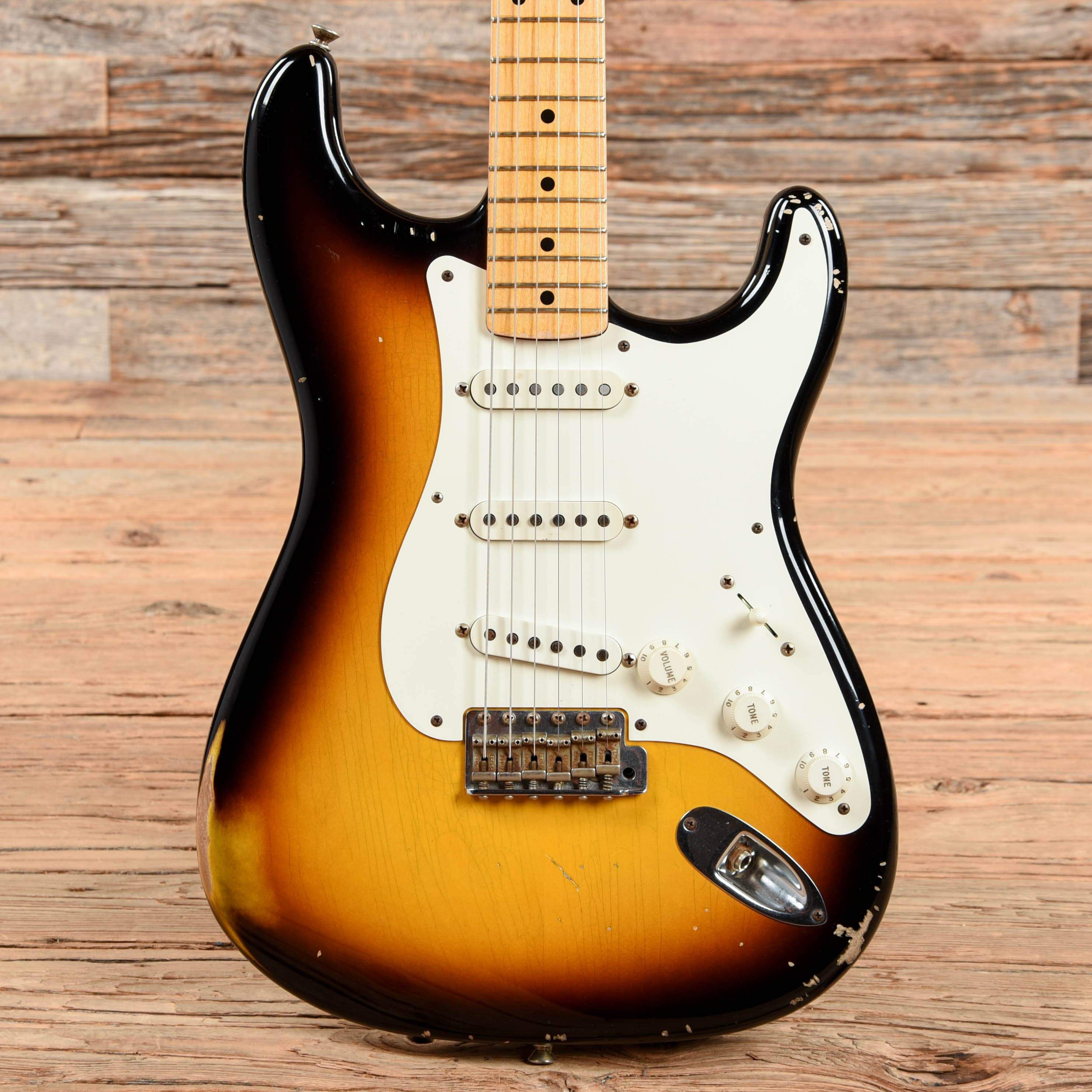 Fender Custom Shop 1956 Stratocaster Relic Sunburst 2009 Electric Guitars / Solid Body