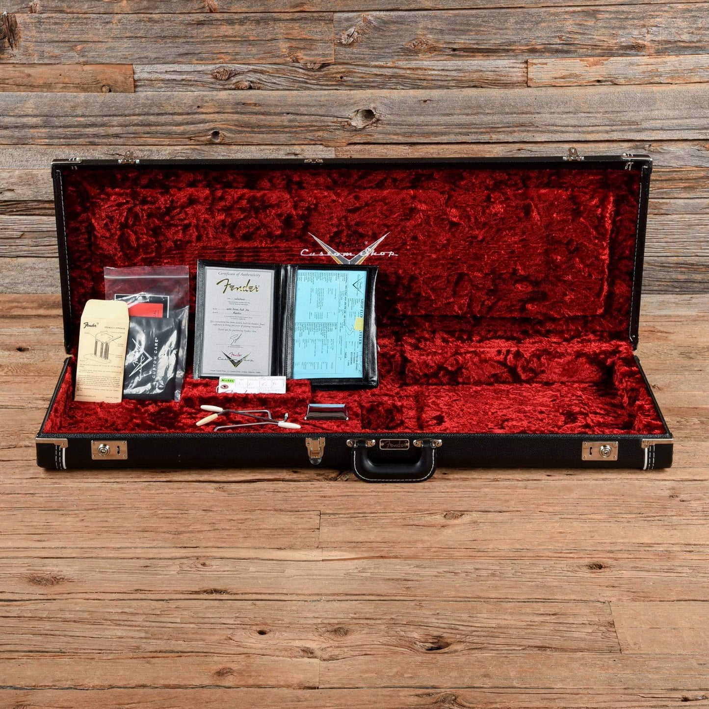 Fender Custom Shop 1960 Stratocaster Ash Journeyman Relic Sunburst 2017 Electric Guitars / Solid Body