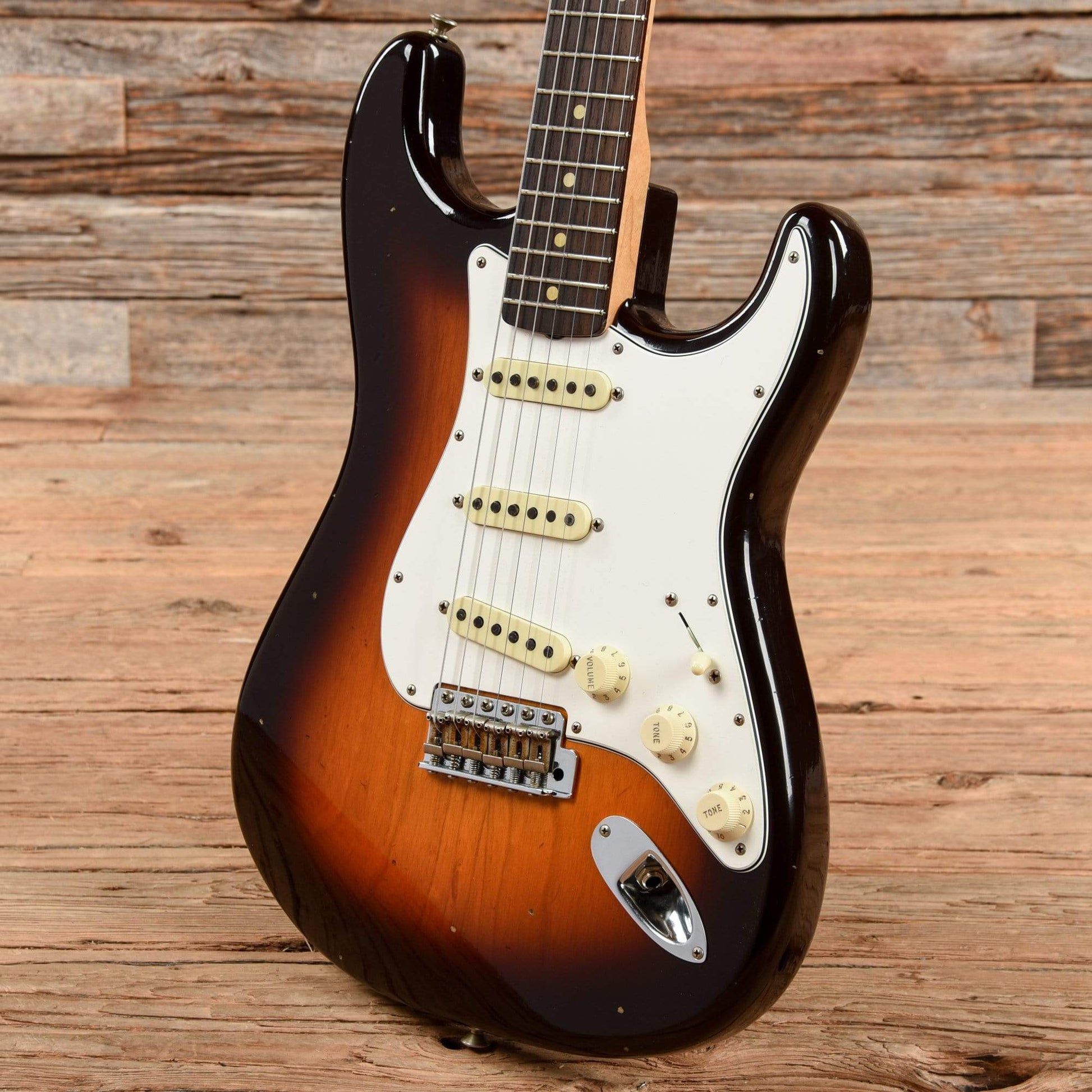 Fender Custom Shop 1960 Stratocaster Ash Journeyman Relic Sunburst 2017 Electric Guitars / Solid Body