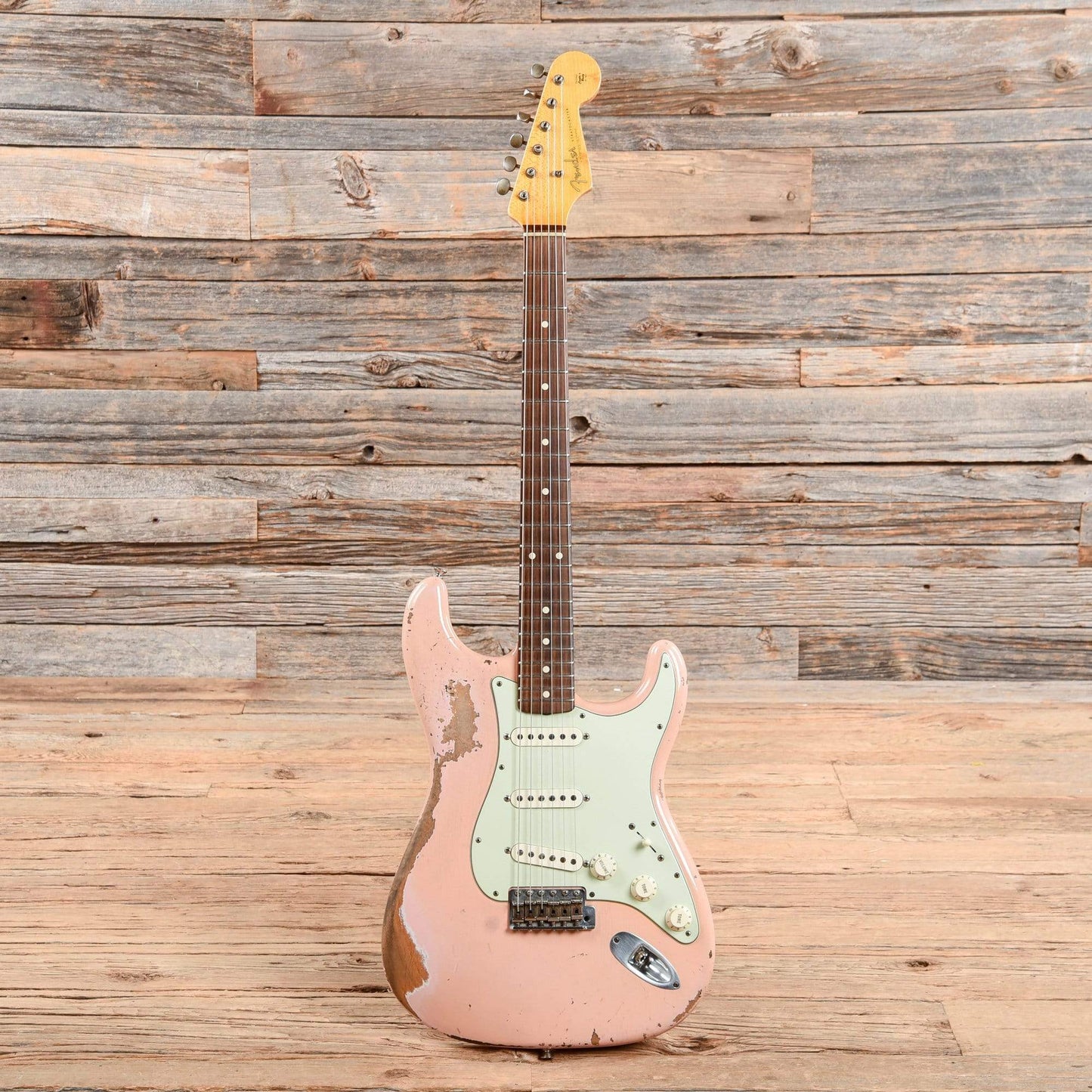 Fender Custom Shop 1960 Stratocaster Relic Aged Shell Pink 2011 Electric Guitars / Solid Body