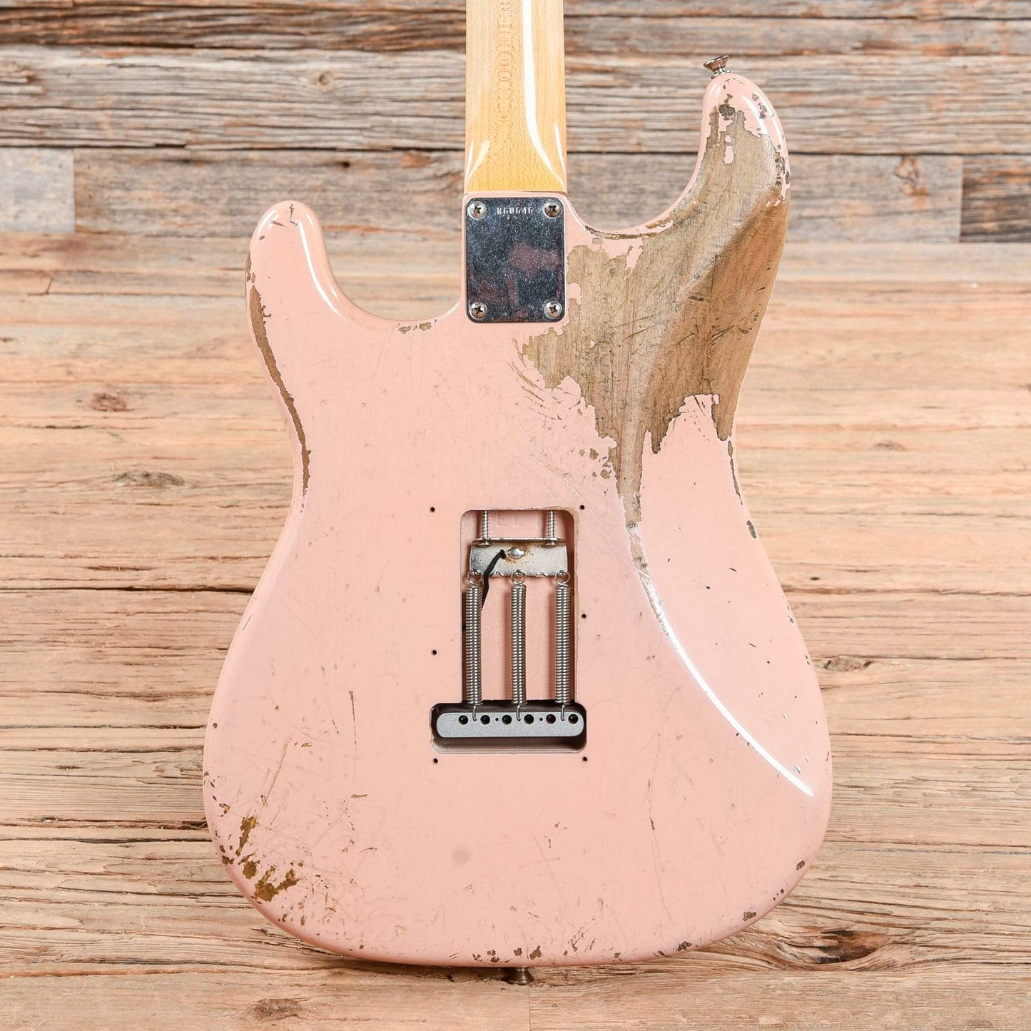 Fender Custom Shop 1960 Stratocaster Relic Aged Shell Pink 2011 Electric Guitars / Solid Body