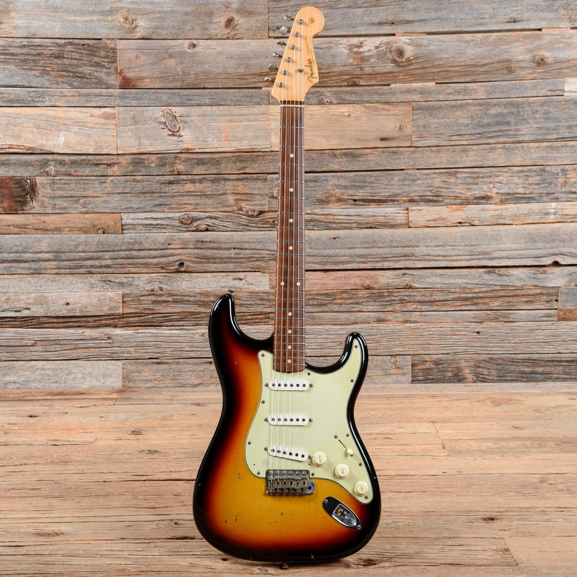 Fender Custom Shop 1960 Stratocaster Relic Sunburst 2000 Electric Guitars / Solid Body