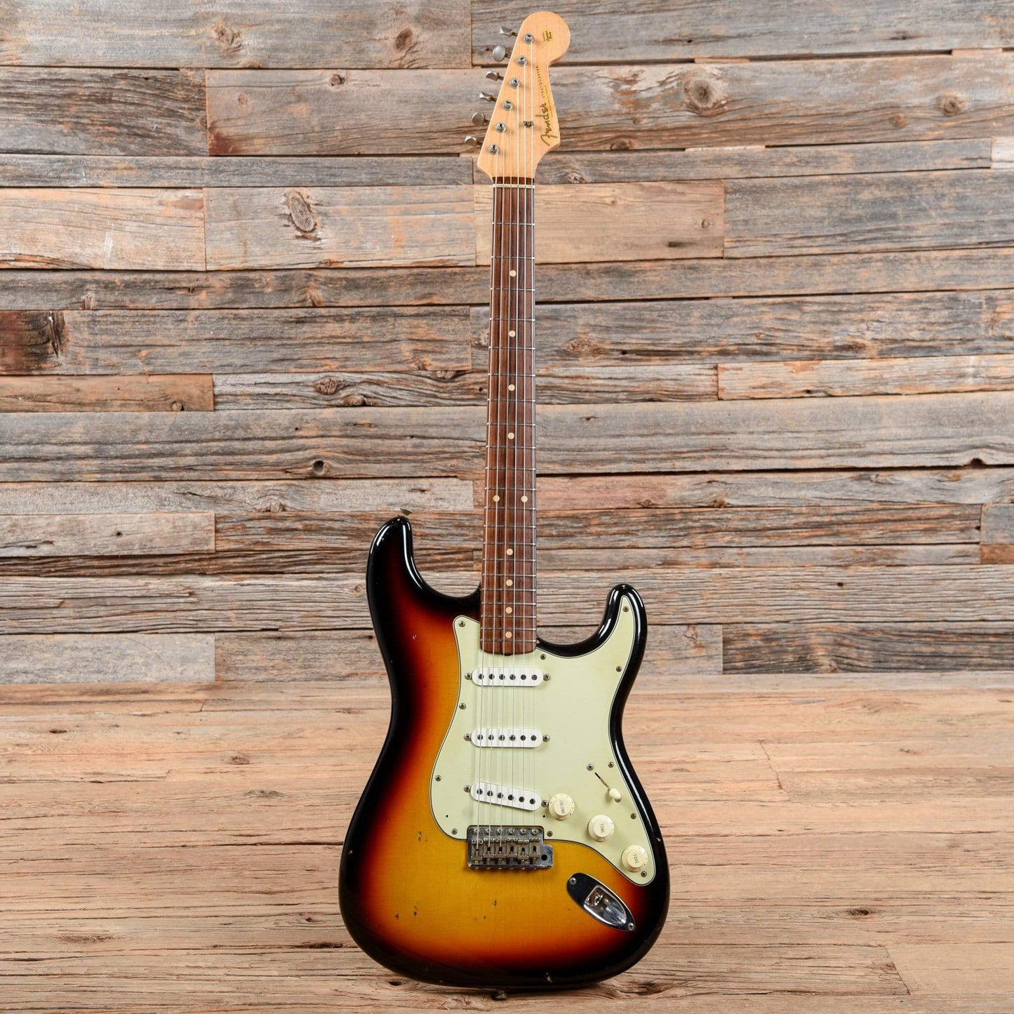 Fender Custom Shop 1960 Stratocaster Relic Sunburst 2000 Electric Guitars / Solid Body