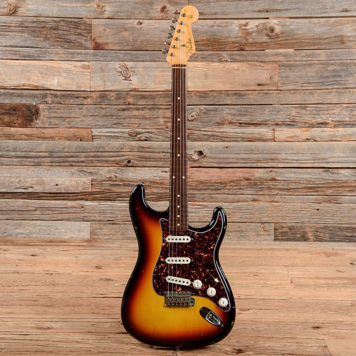 Fender Custom Shop 1960 Stratocaster Relic Sunburst 2001 Electric Guitars / Solid Body