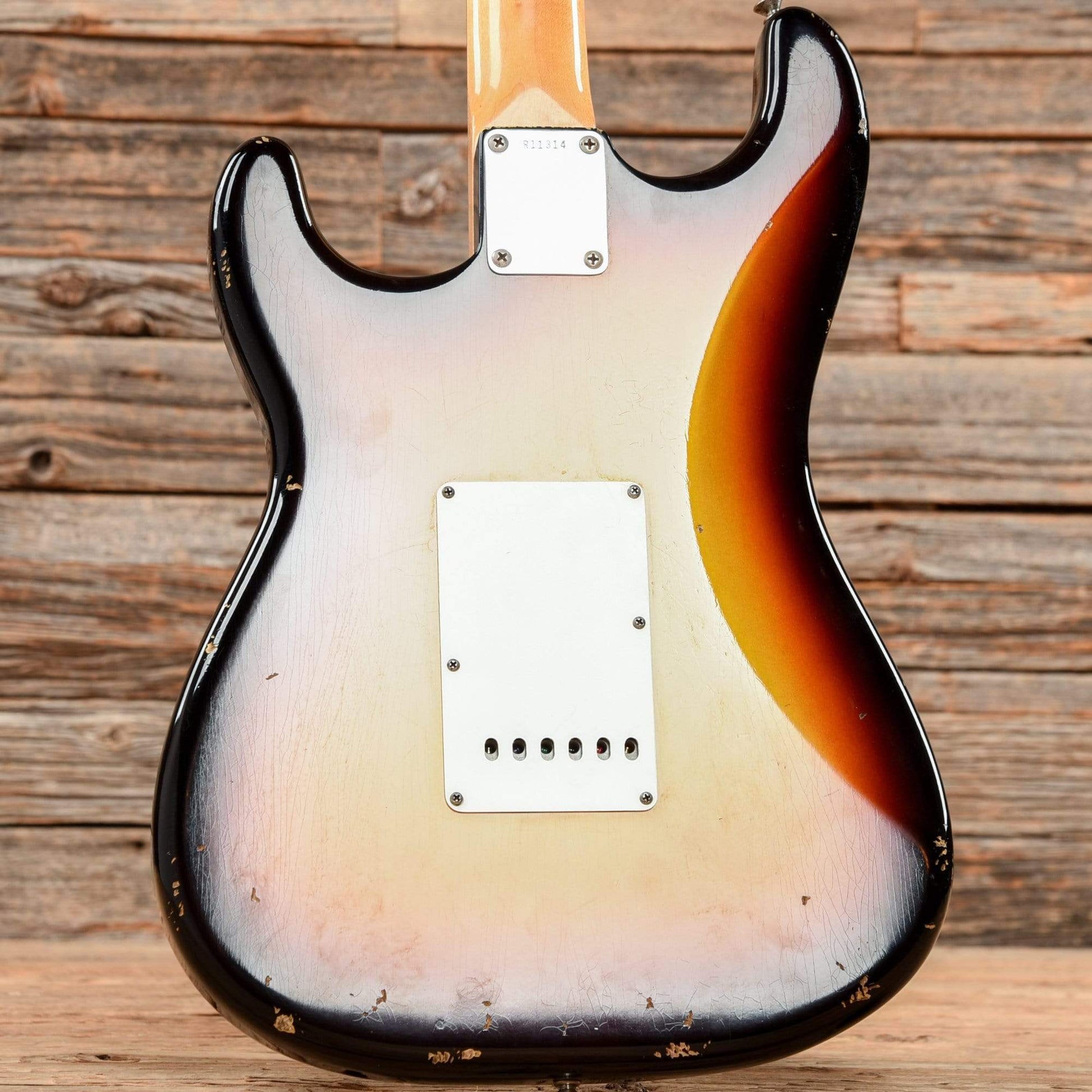 Fender Custom Shop 1960 Stratocaster Relic Sunburst 2001 Electric Guitars / Solid Body