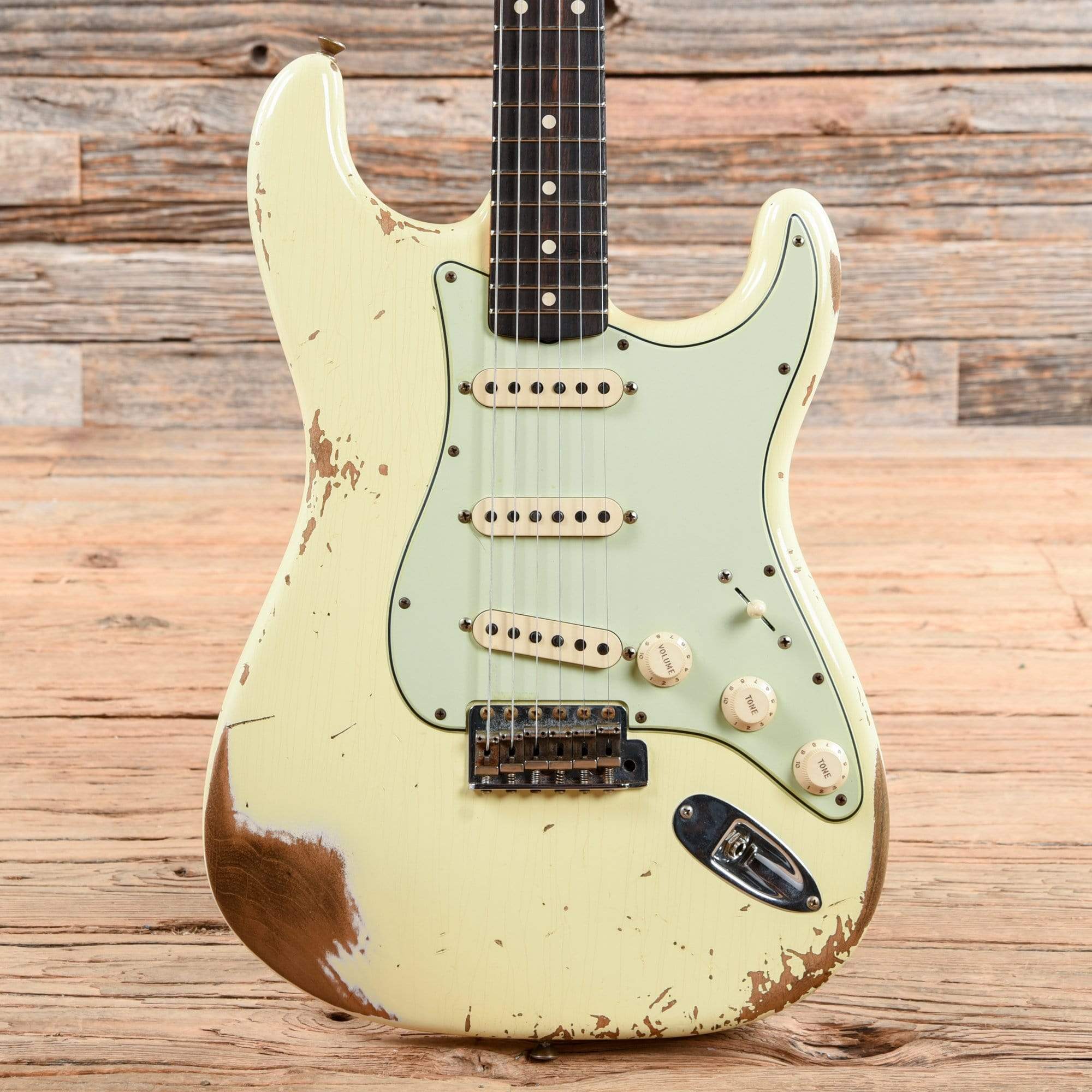 Fender Custom Shop 1961 Stratocaster Heavy Relic Vintage White 2020 Electric Guitars / Solid Body