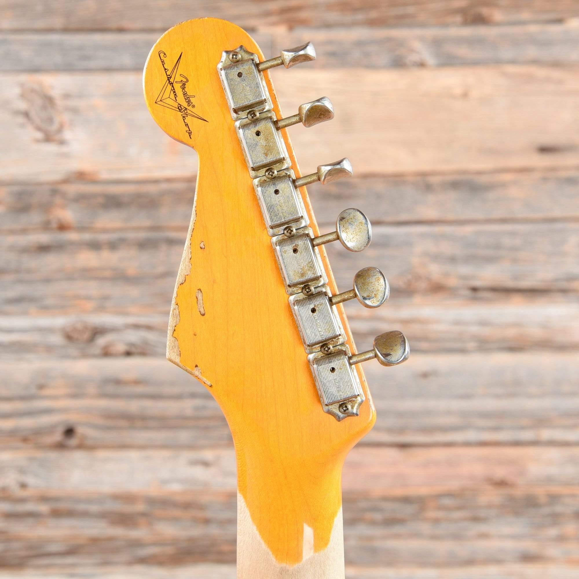 Fender Custom Shop 1961 Stratocaster Heavy Relic Vintage White 2020 Electric Guitars / Solid Body