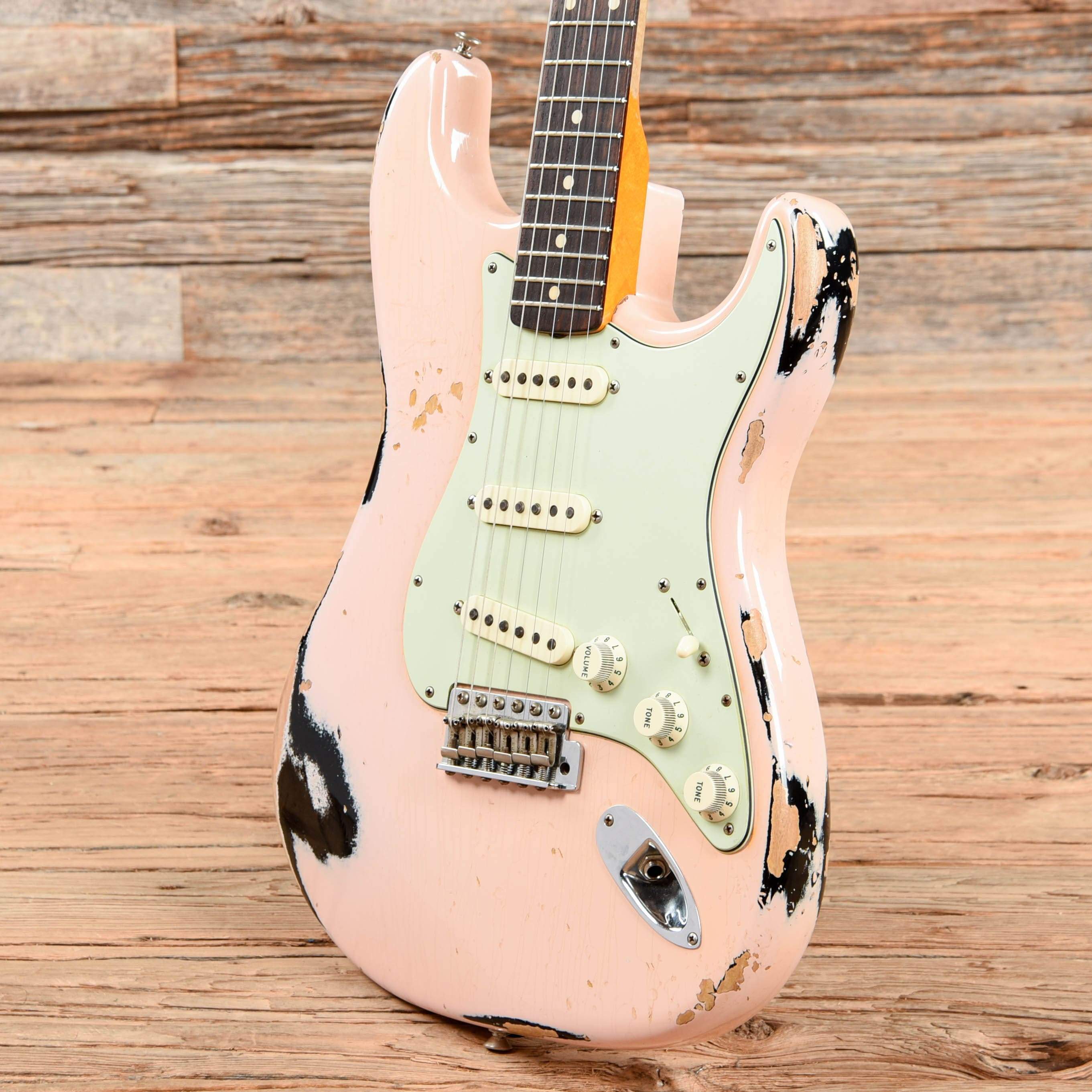 Fender Custom Shop 1962 Stratocaster Heavy Relic Faded Shell Pink Over Black 2014 Electric Guitars / Solid Body