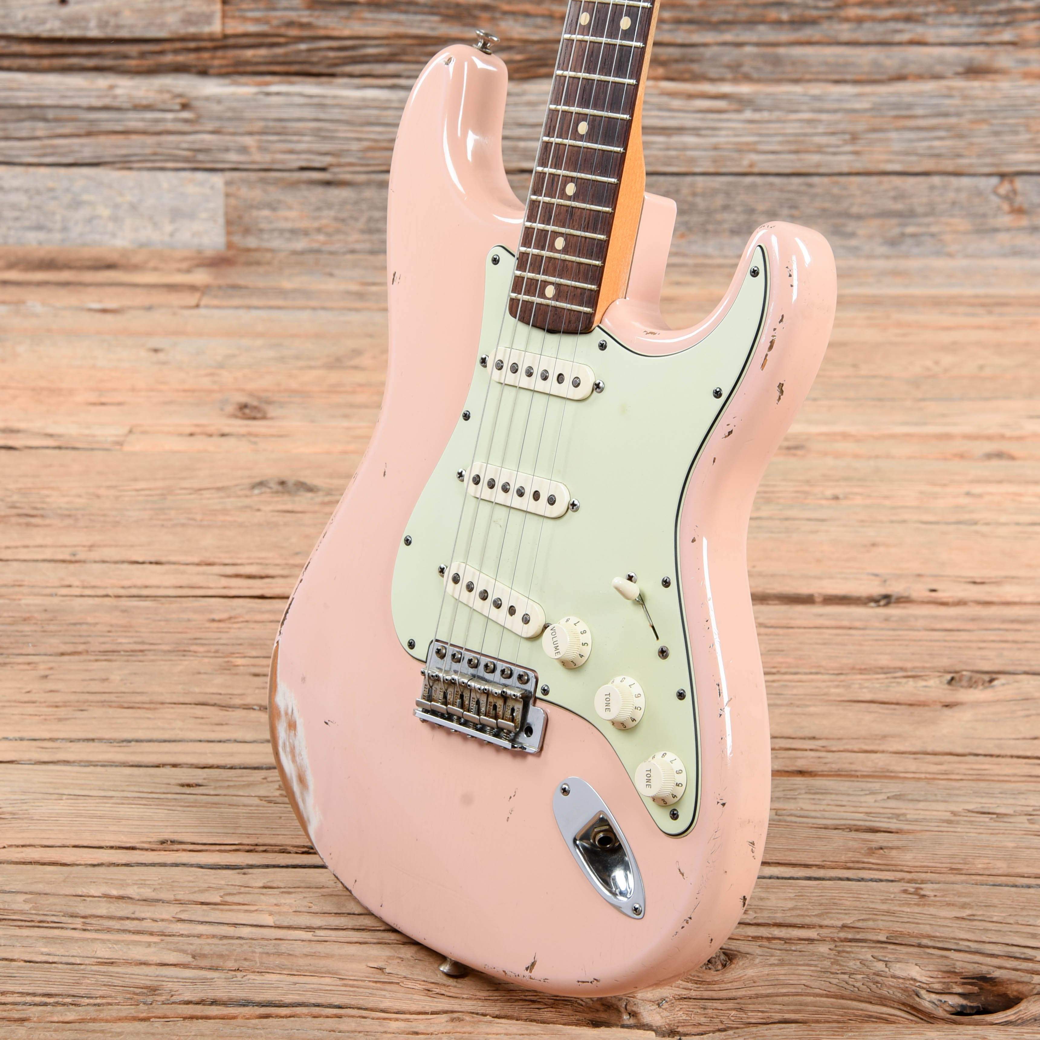 Shell Pink Fender Model Fender Custom Shop 1962 Stratocaster Relic Shell Pink 2006 – Chicago ...